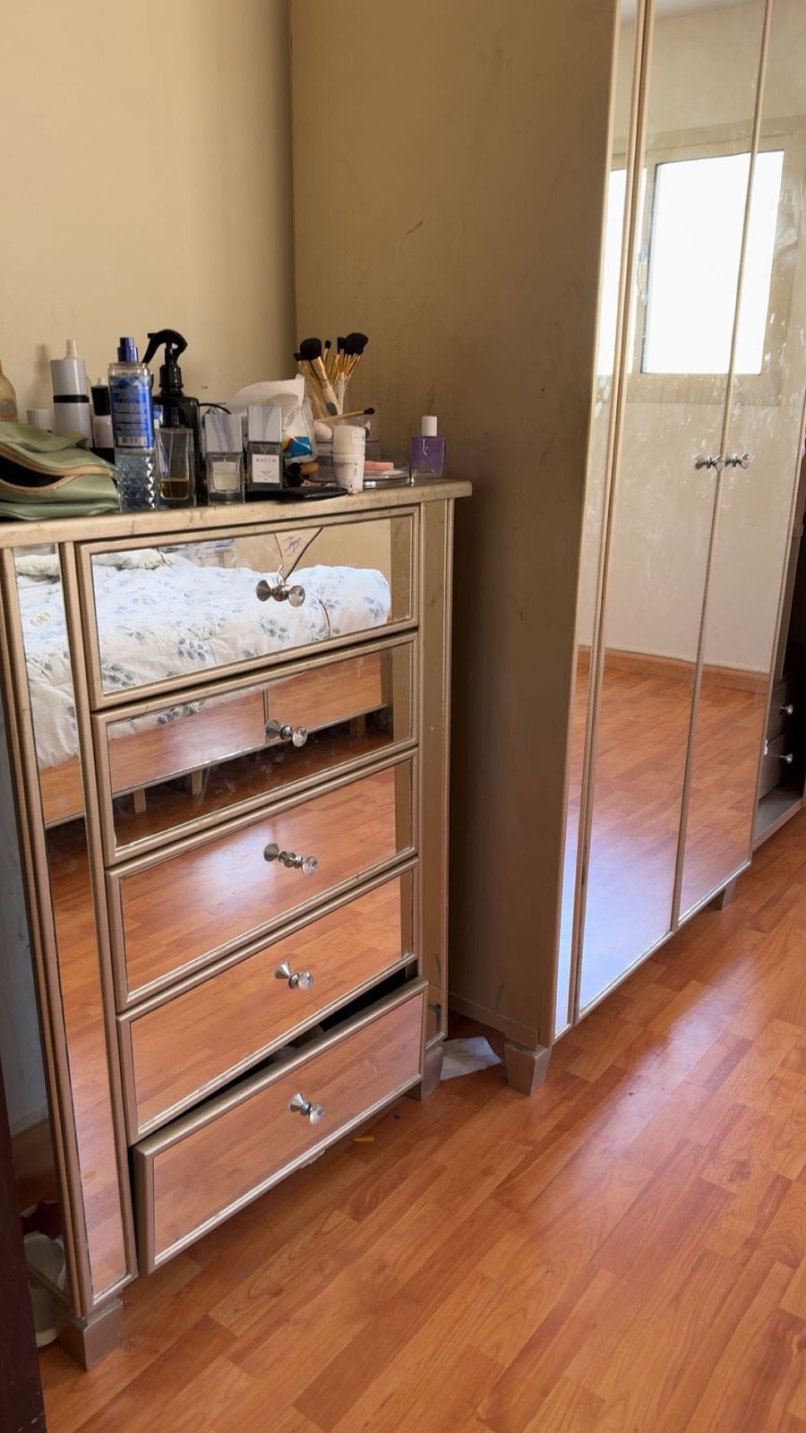 التخلص من الأثاث التالف والقديم