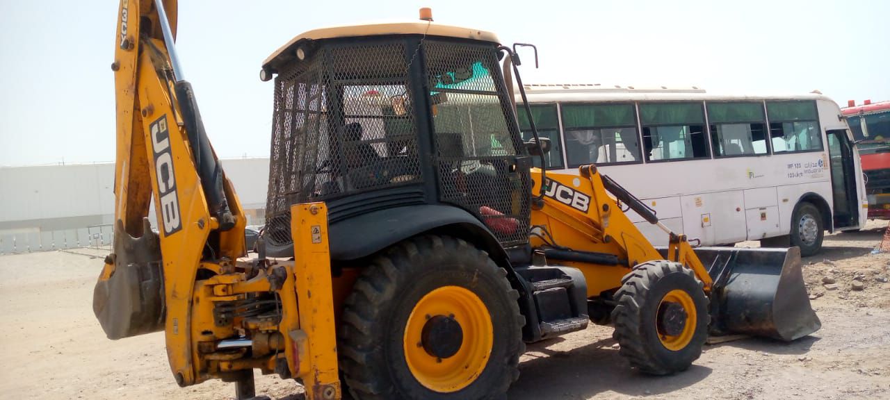 سيزر لفت للايجار اليومي والشهري ومان لفت للايجار