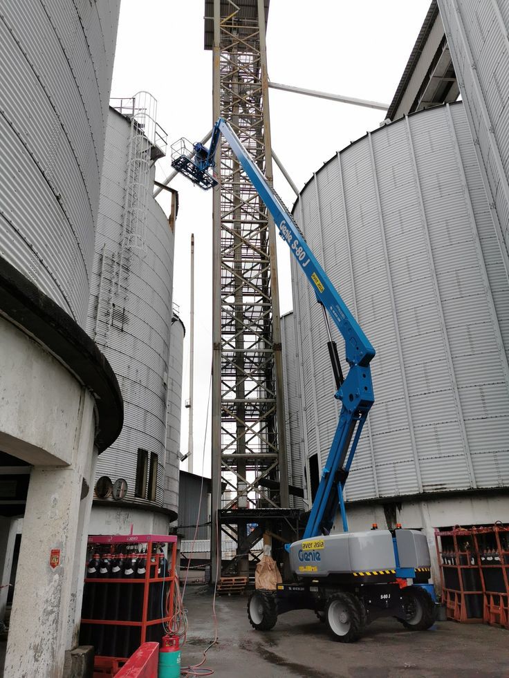 Scissorslift manlfit for rent forklift jcb Tlahand