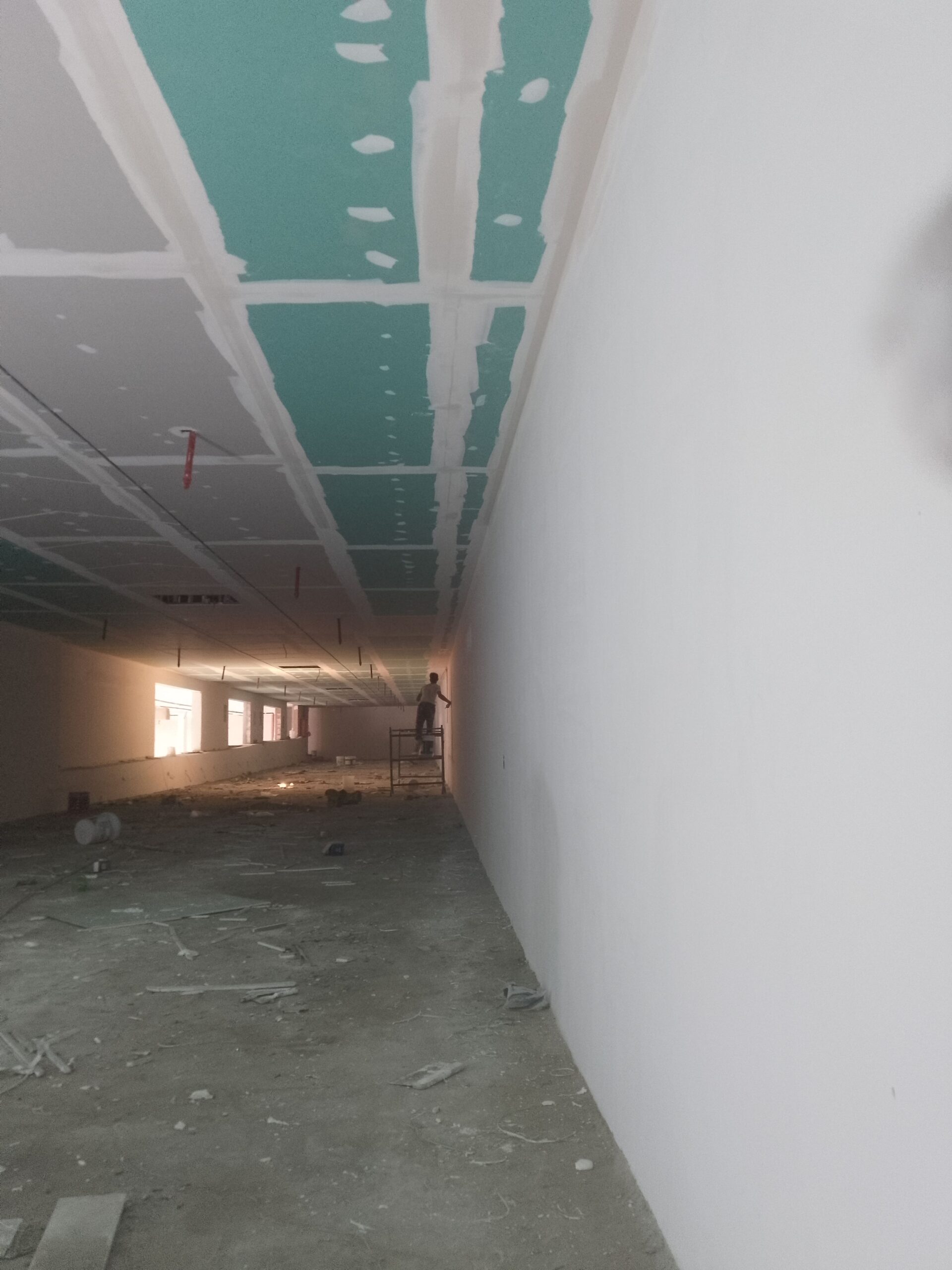 معلم دهانات الطائف لجميع انواع ادهانات وديكورات وب