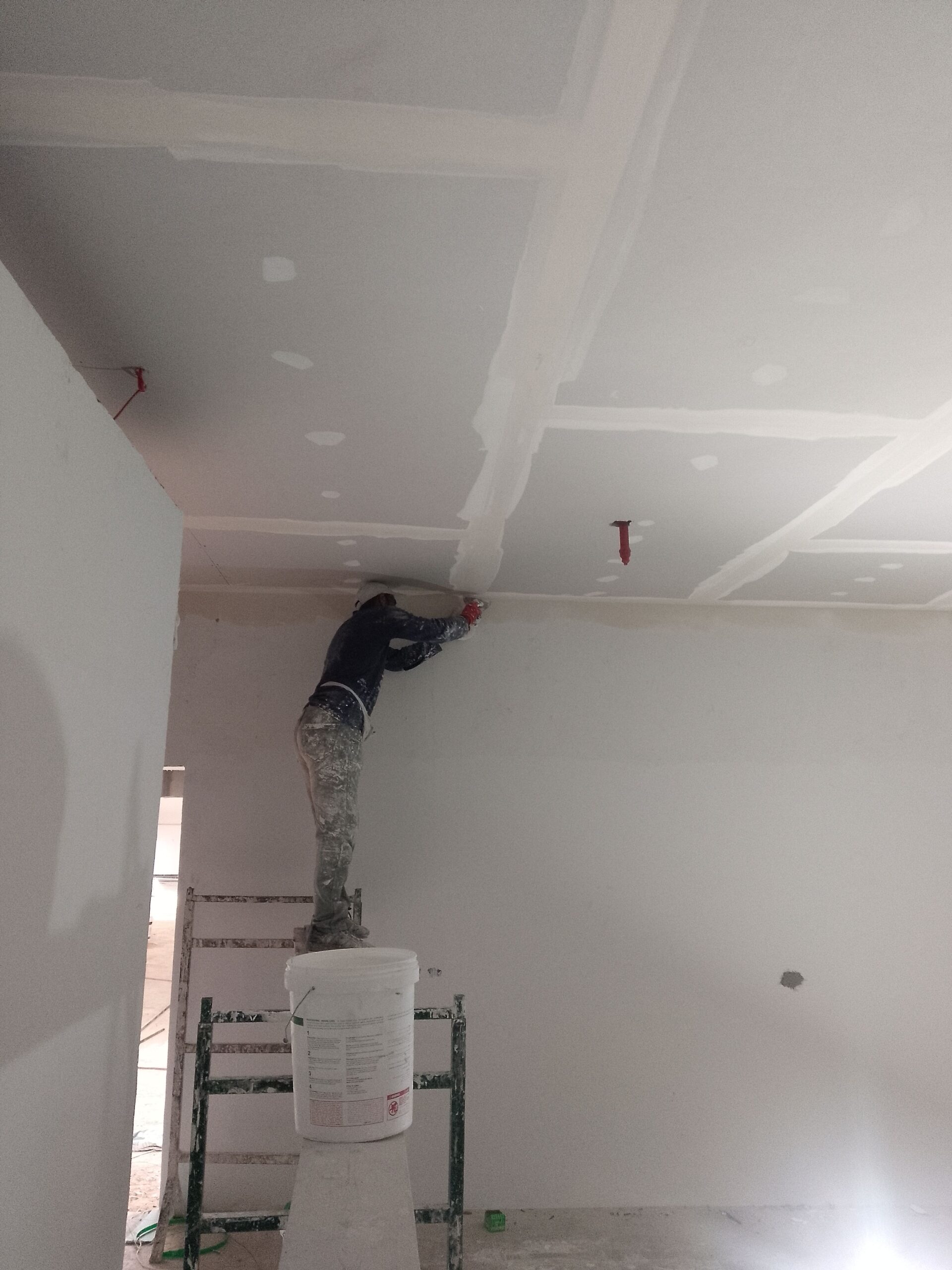 معلم دهانات الطائف لجميع انواع ادهانات وديكورات وب