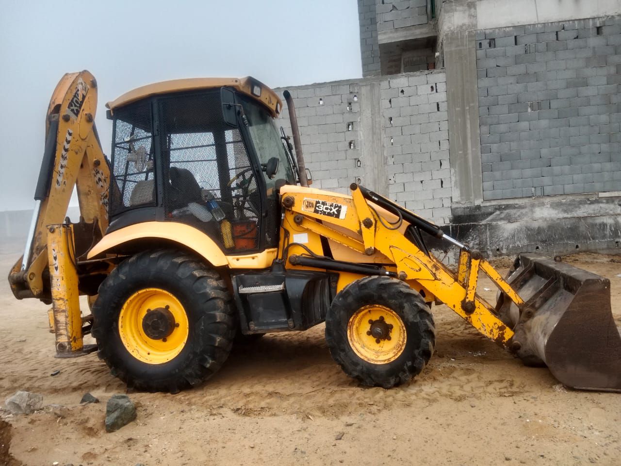 سيزر لفت ومان لفت وكرينات وجي بي سي ورافعات شوكيه