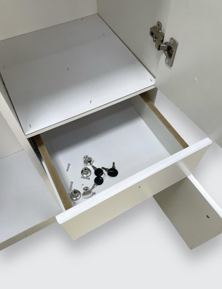 دولاب بابين (درفتين) الصناعة: وطني الخشب مضغوط الم