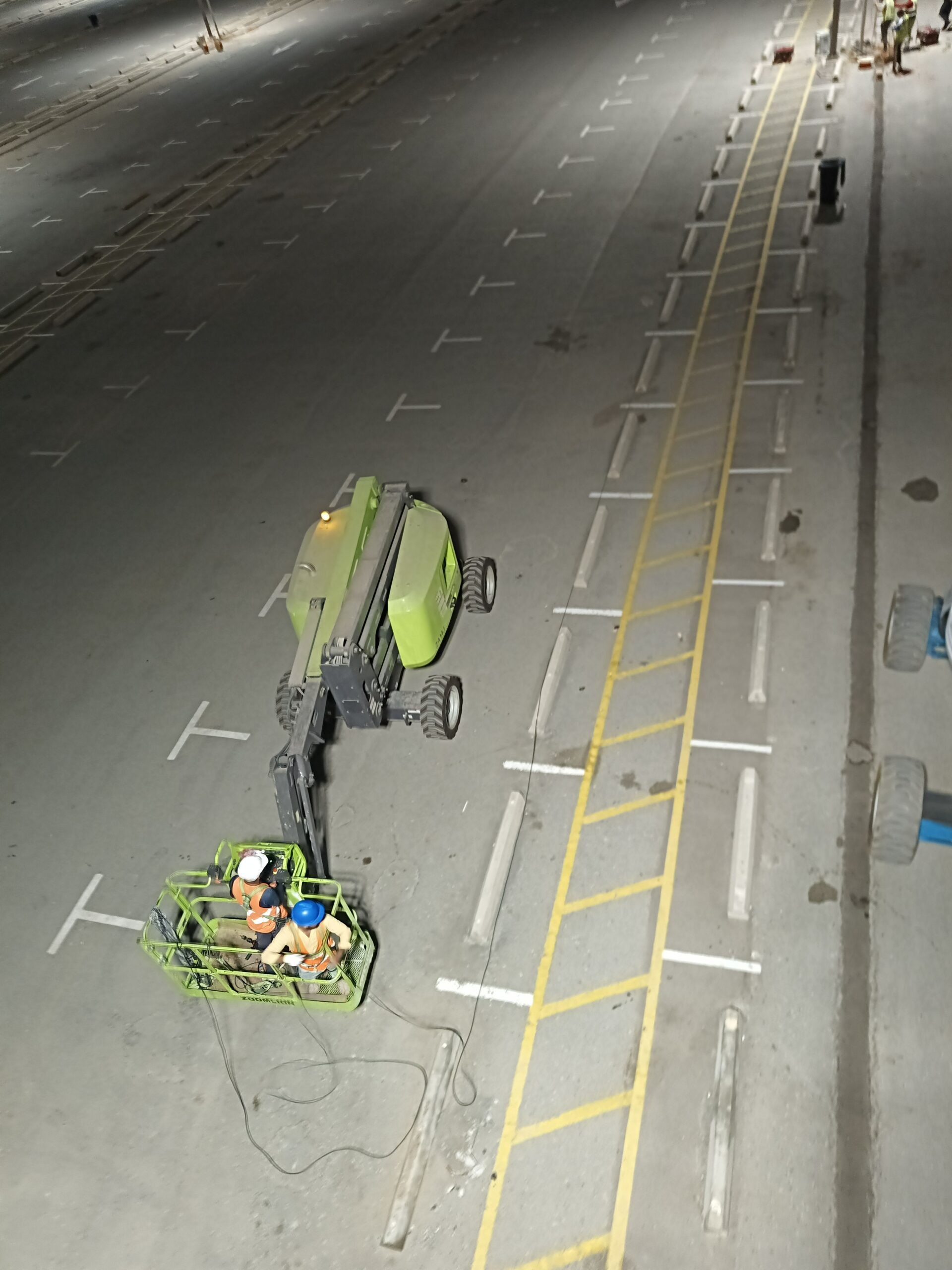 مان لفت للايجار اليومي والشهري وسيزرات لفت للايجار