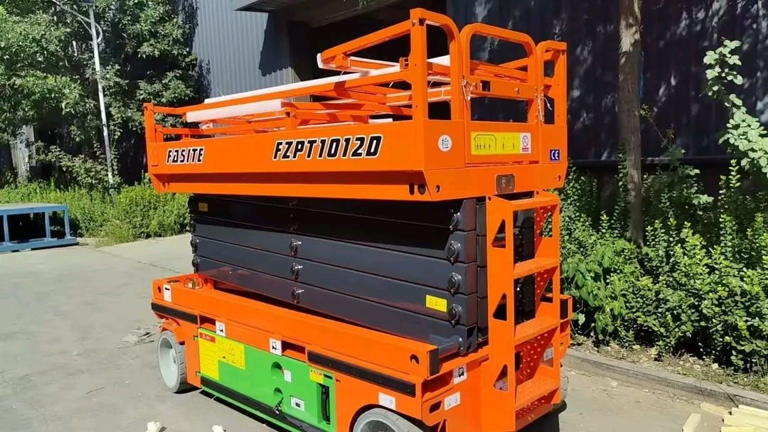 سيزرلفت8متر للايجار موديل حديث باسعار مناسبة اوراق