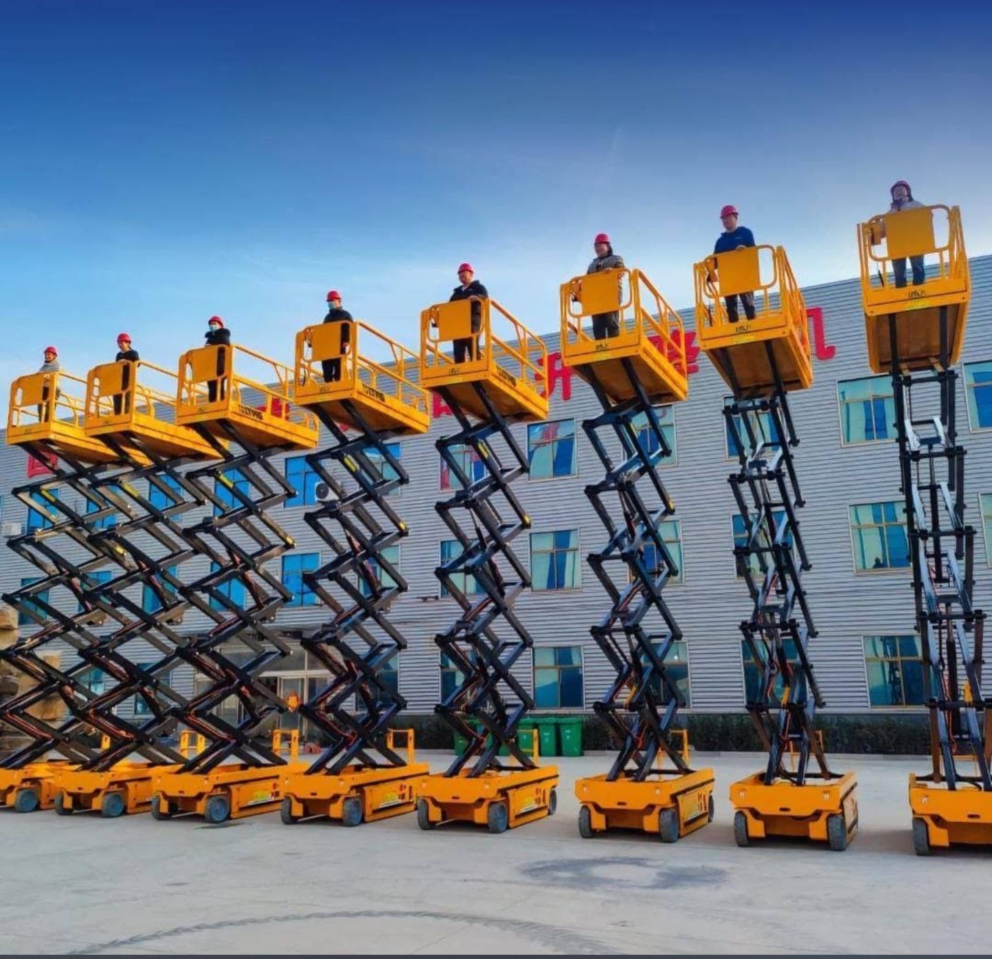 سيزرلفت ومانلفت للايجار شهري سنوي أسبوعي يومي