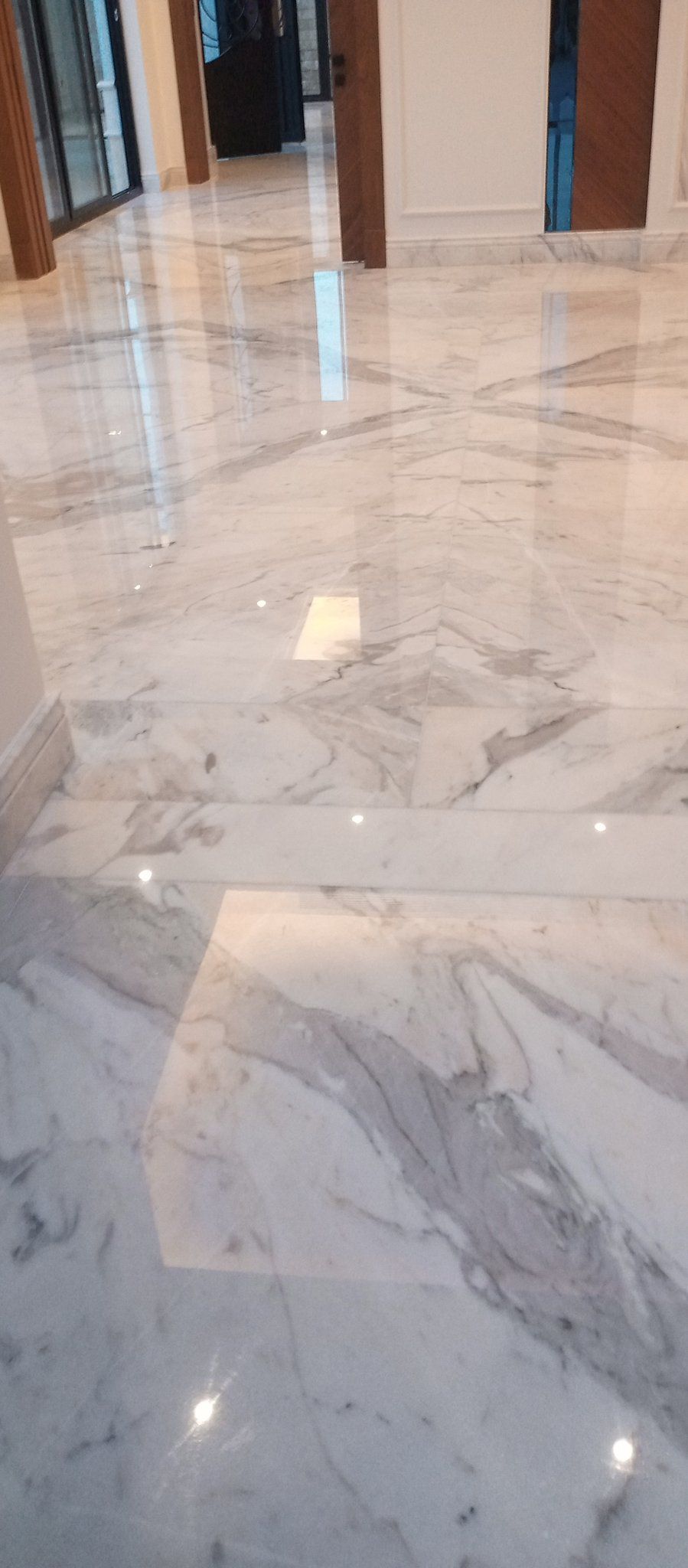 جلي بلاط تلميع رخام