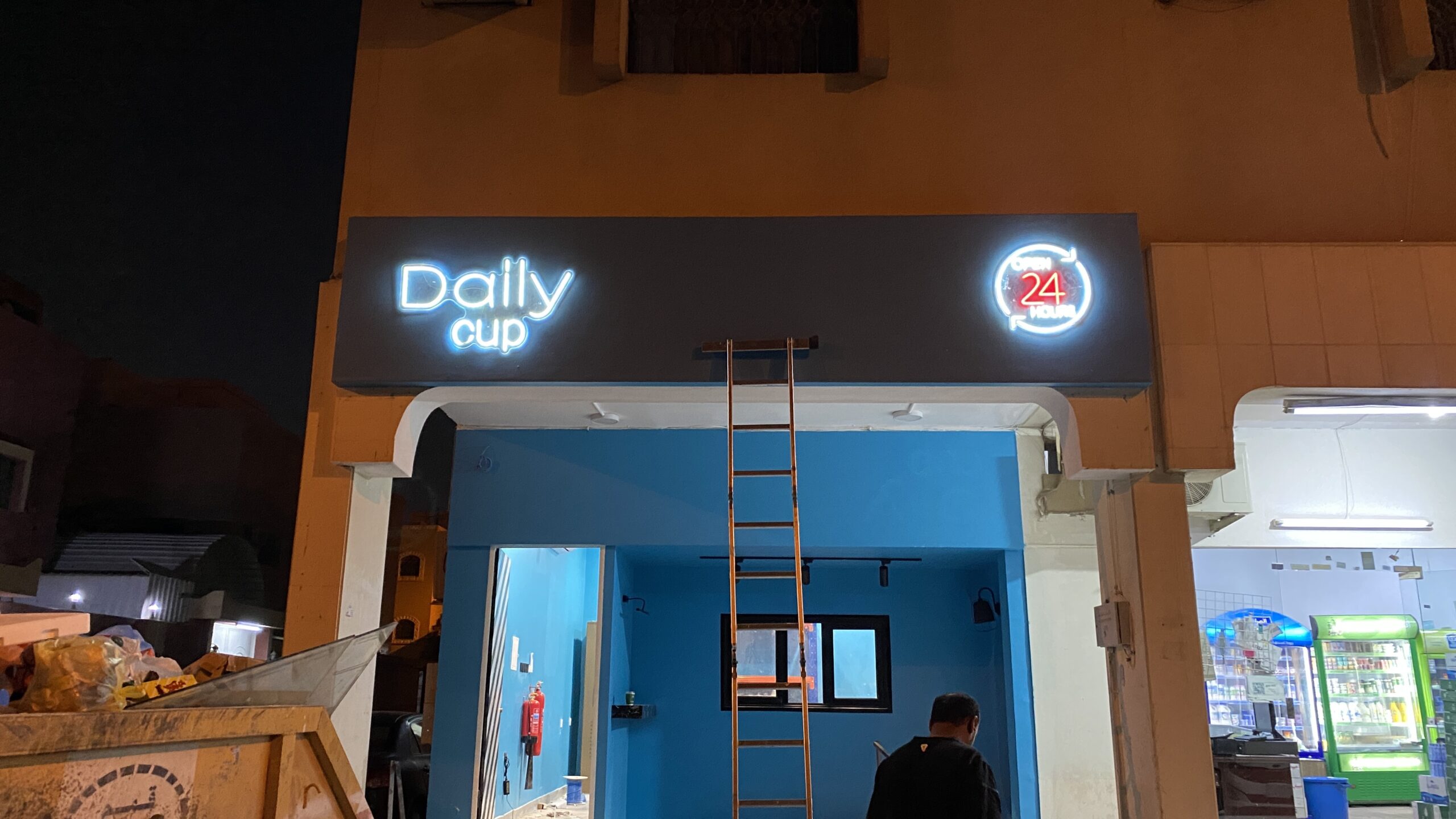 نيون، نيون مضيء، نيون تفصيل، نيون حسب الطلب، نيون