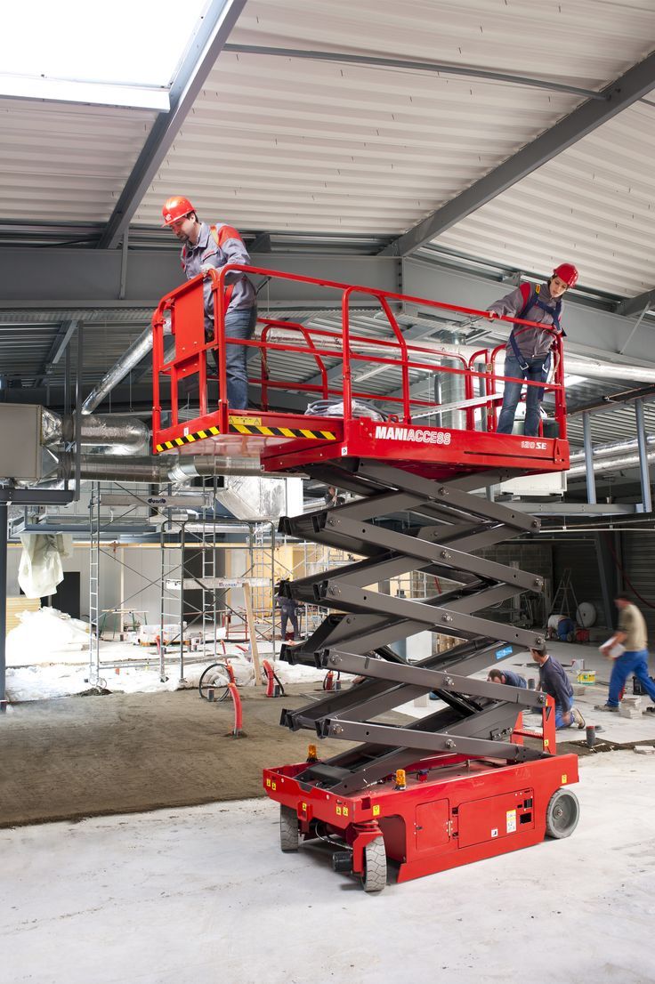 سيزرلفت للايجار رافعات مقصيه للإيجار رافعات عمال ل