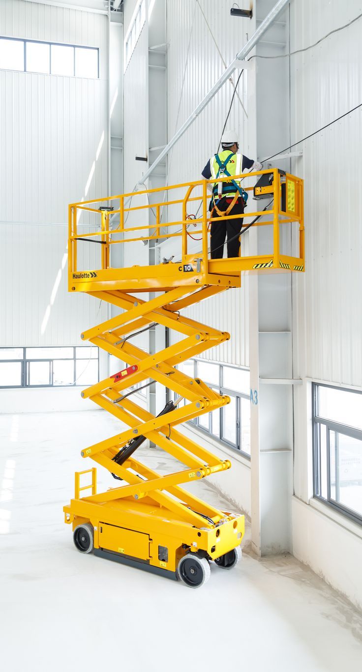 سقالات كهربائيه للايجار رافعة كهربائية للايجار سيز