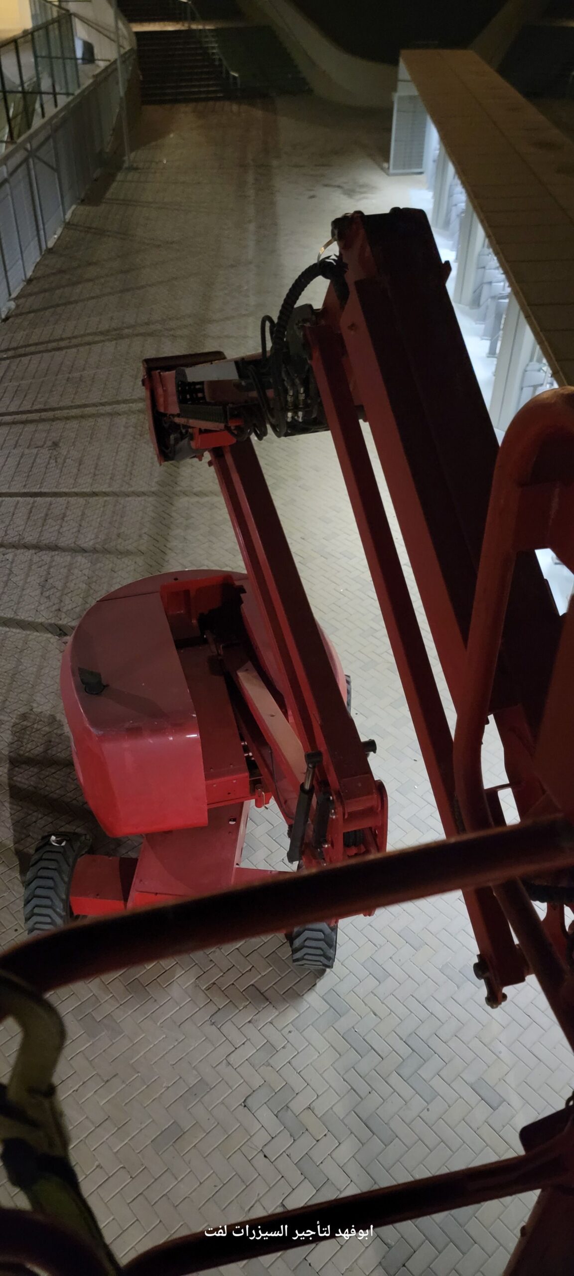 – مان لفت كهرباء (12 متر، 15 متر، 17 متر) – مان لف