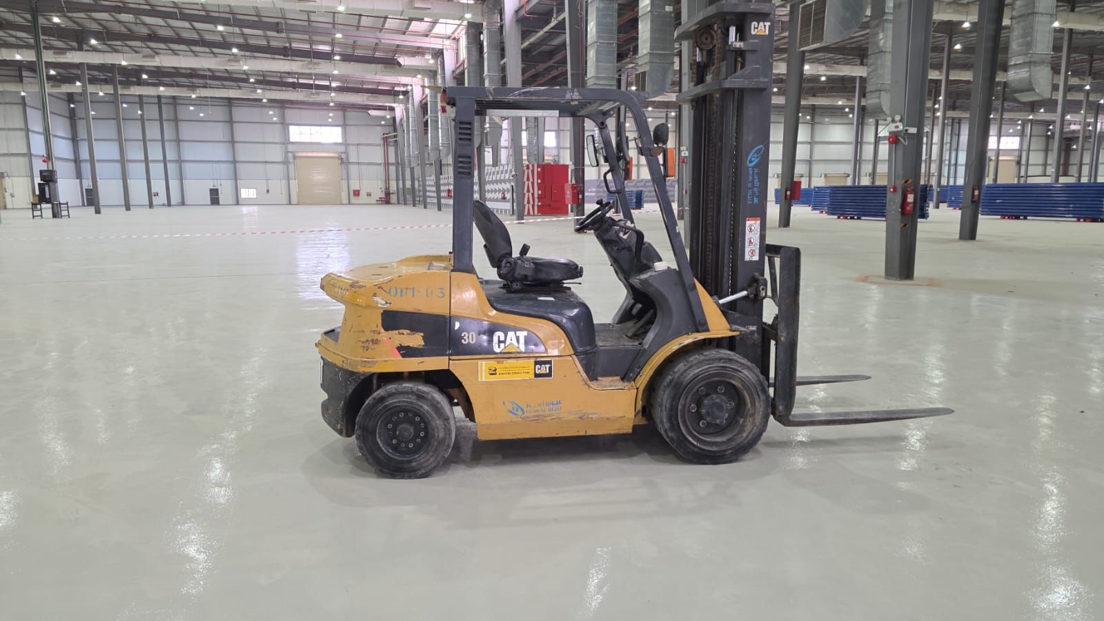 رافعه شوكيه للايجار بجميع الاحجام يومي وشهري الريا