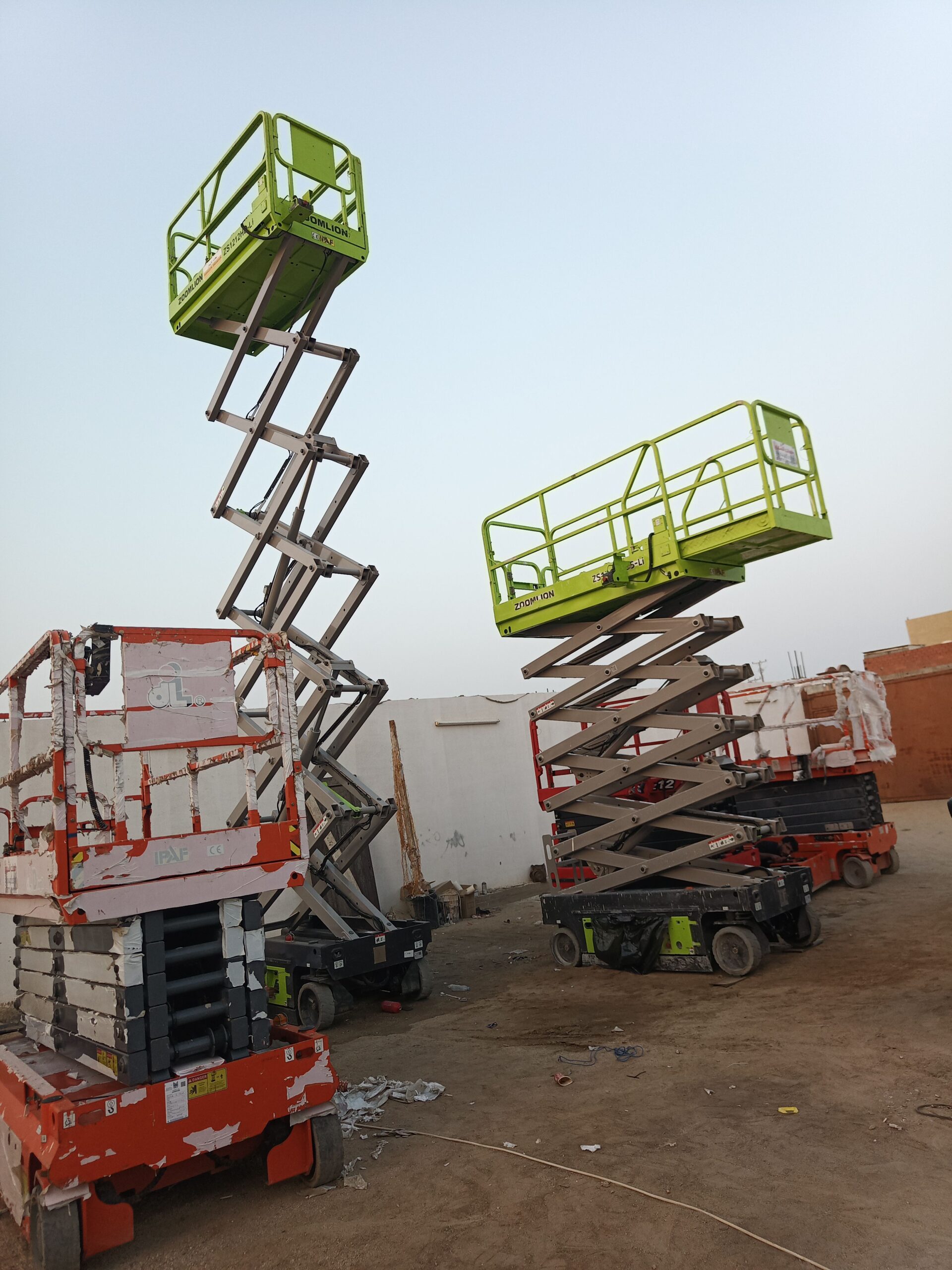 سيزر لفت ومان لفت وكرينات ورافعات شوكيه للاجار الي