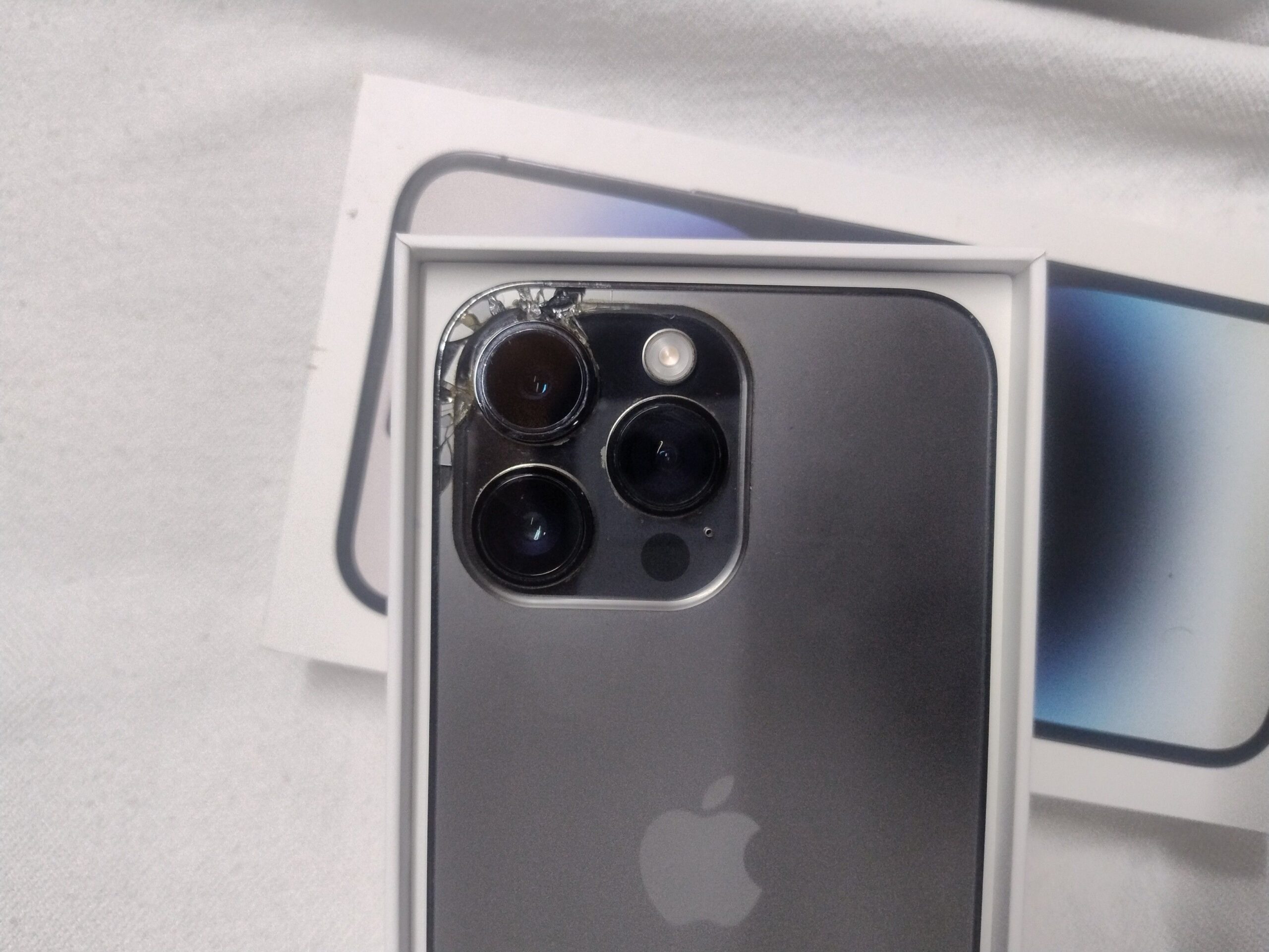 ايفون 14بروماكس