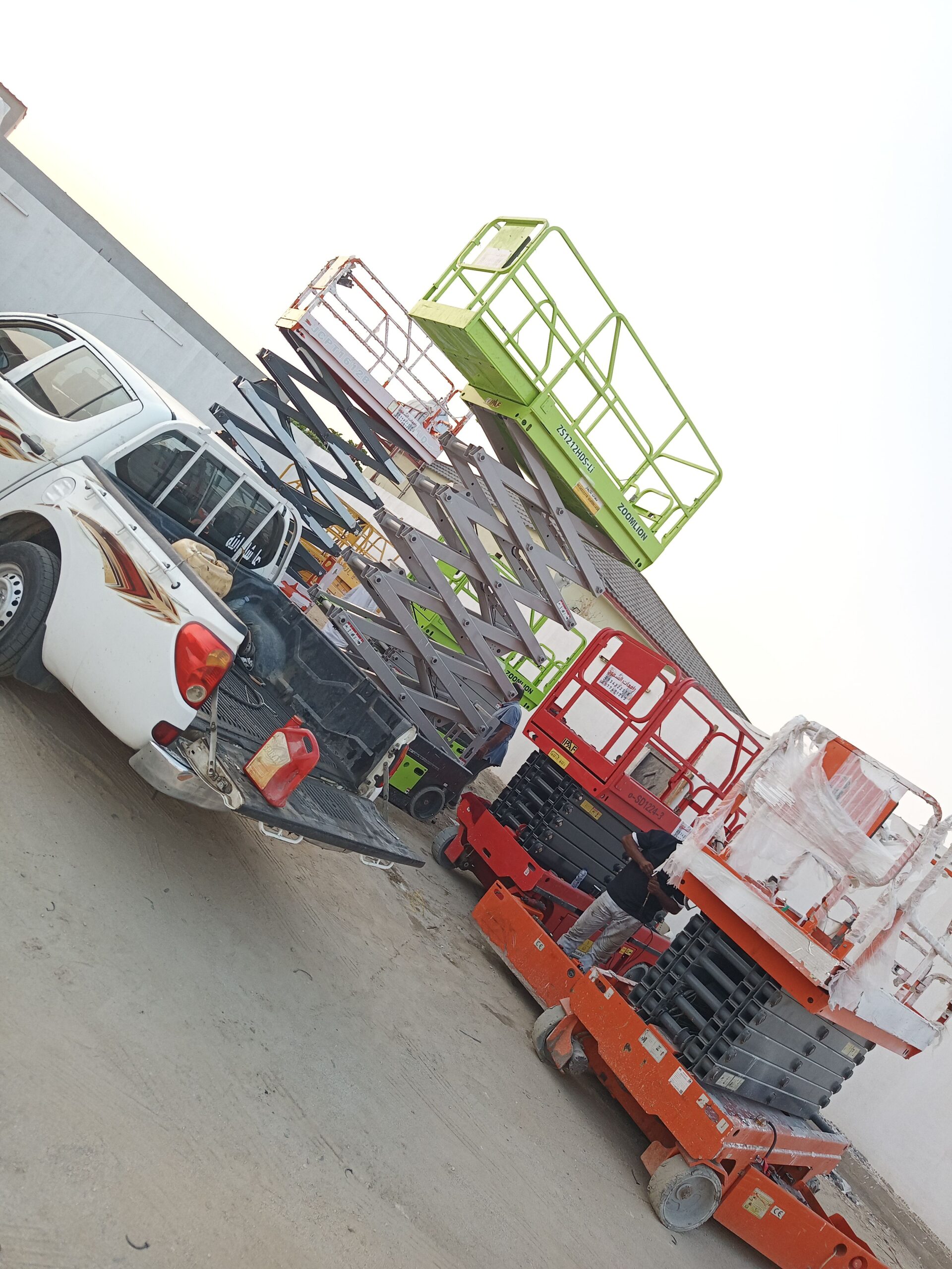 سيزر لفت ومان لفت وكرينات وجي بي سي ورافعات شوكية