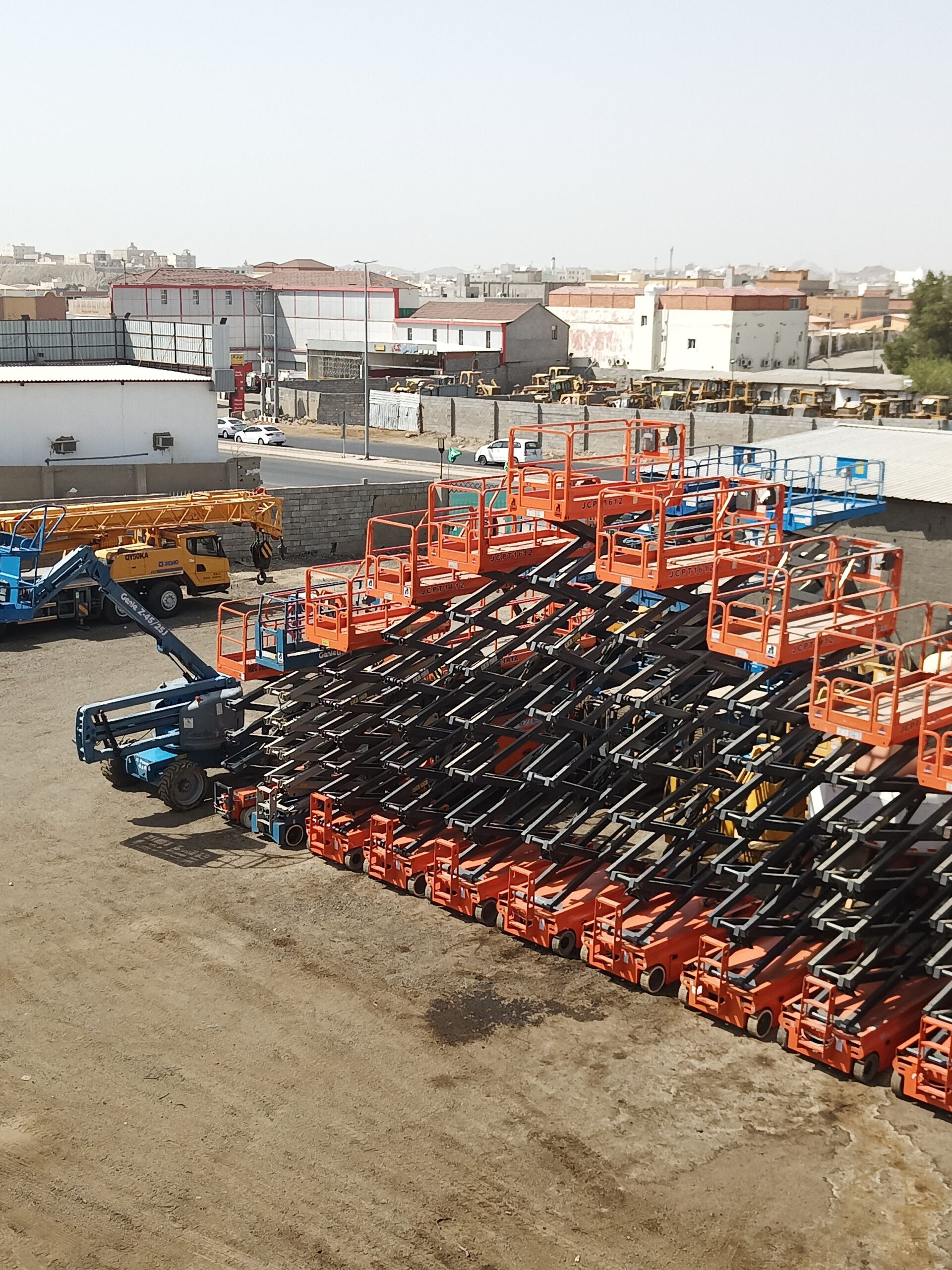 سيزر لفت للايجار اليومي والشهري ومان لفت وكرينات