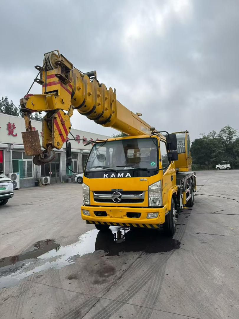 سيزر لفت ومان لفت وكرينات وجي بي سي ورافعات شوكيه