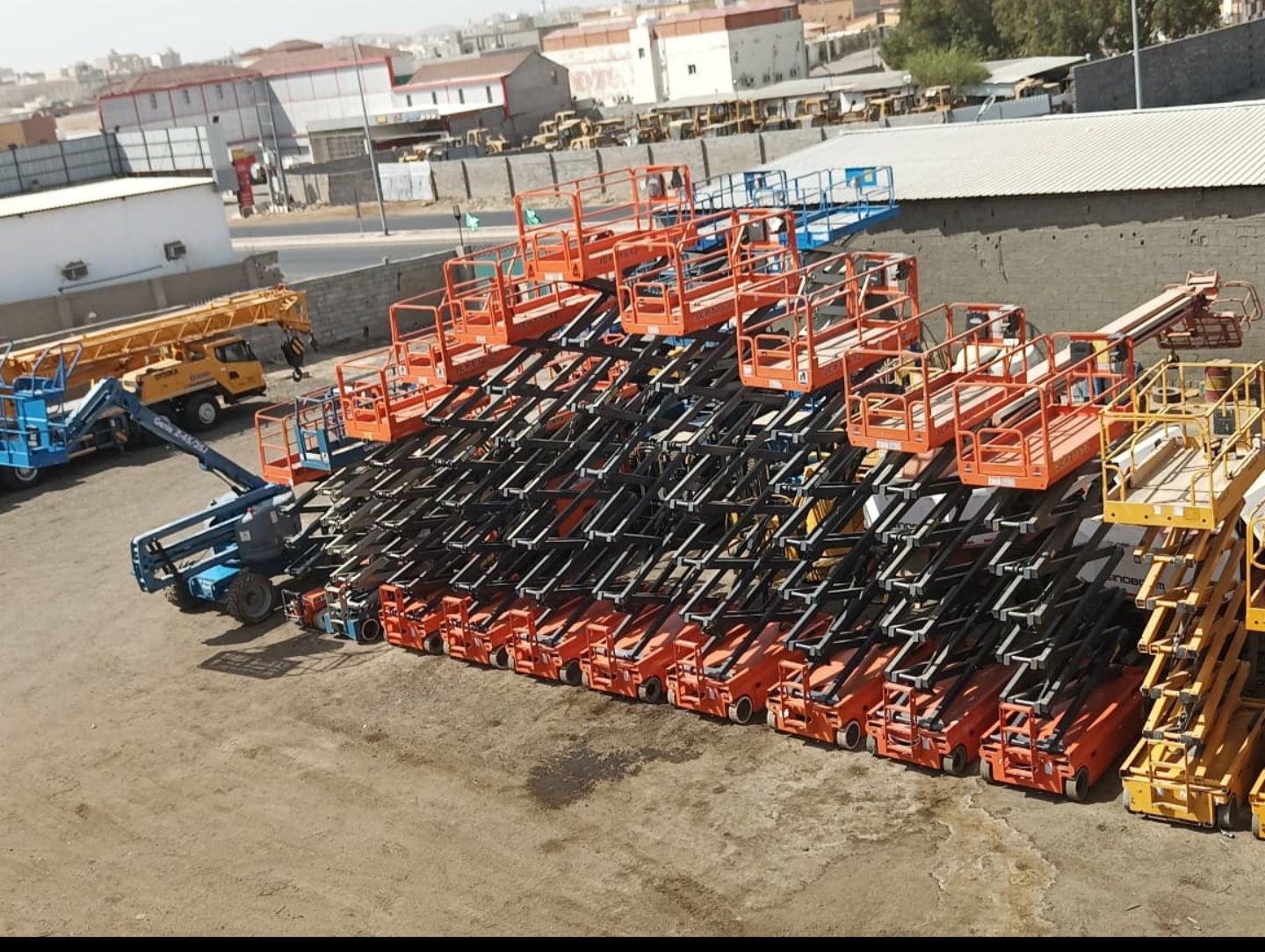 سيزرلفت ومانلفت للايجار شهري سنوي أسبوعي يومي