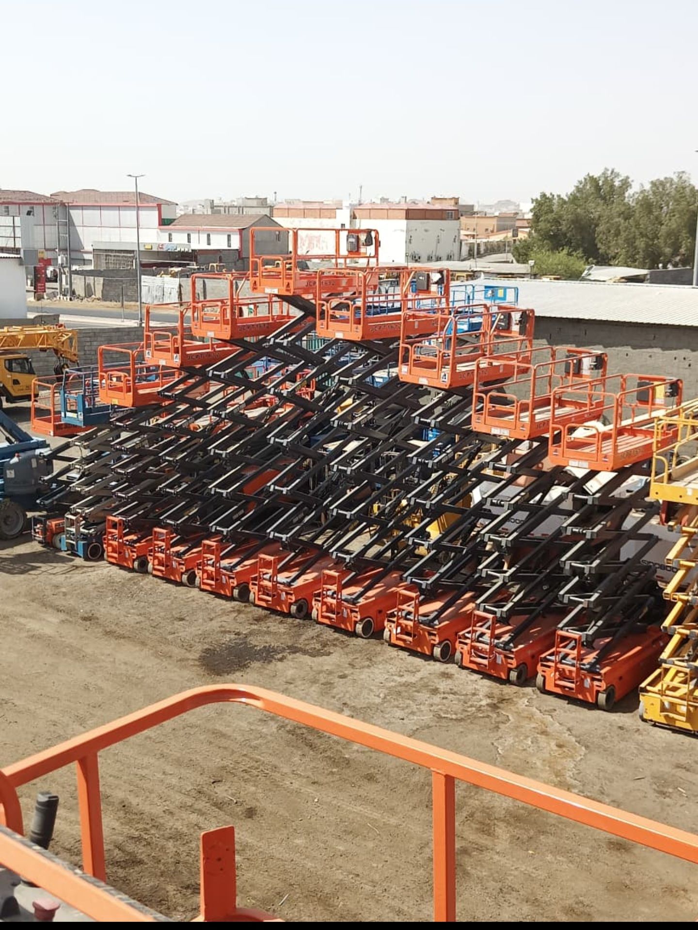 سيزرلفت ومانلفت للايجار شهري سنوي أسبوعي يومي رافع