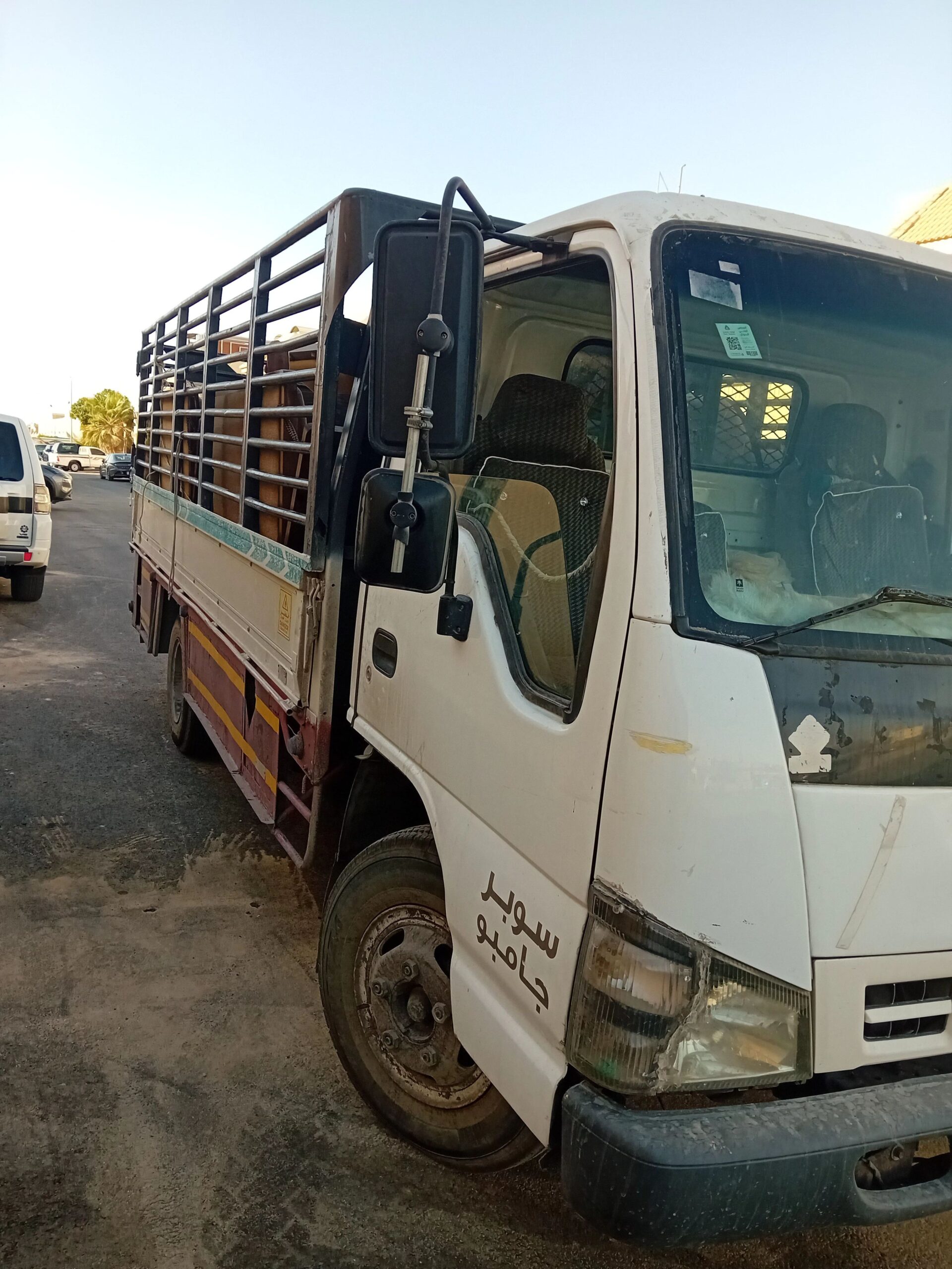 التخلص من الاثاث القديم بالرياض }{}{0566892517}