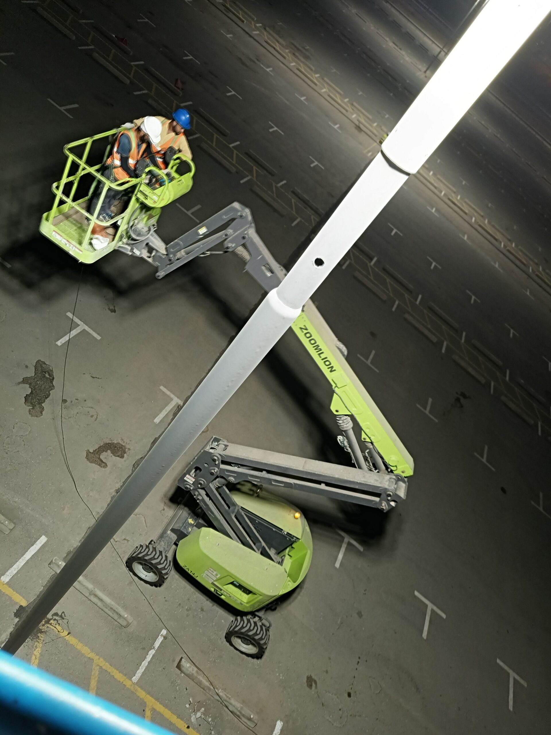 مان لفت للايجار اليومي والشهري وسيزرات لفت