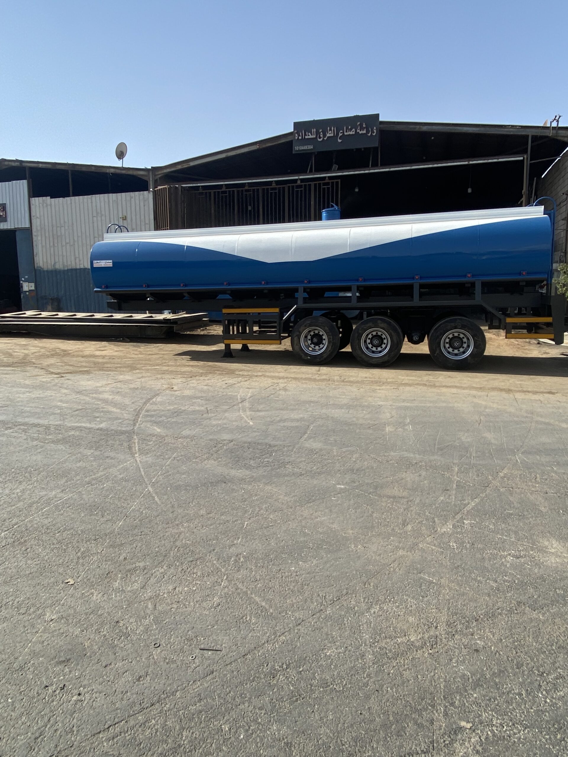 تانكي ماء للبيع جديد حمولة 32طن 30طن 28طن