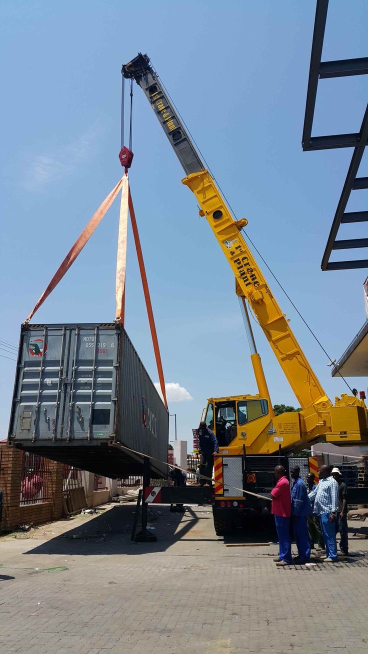 رافعات للايجار