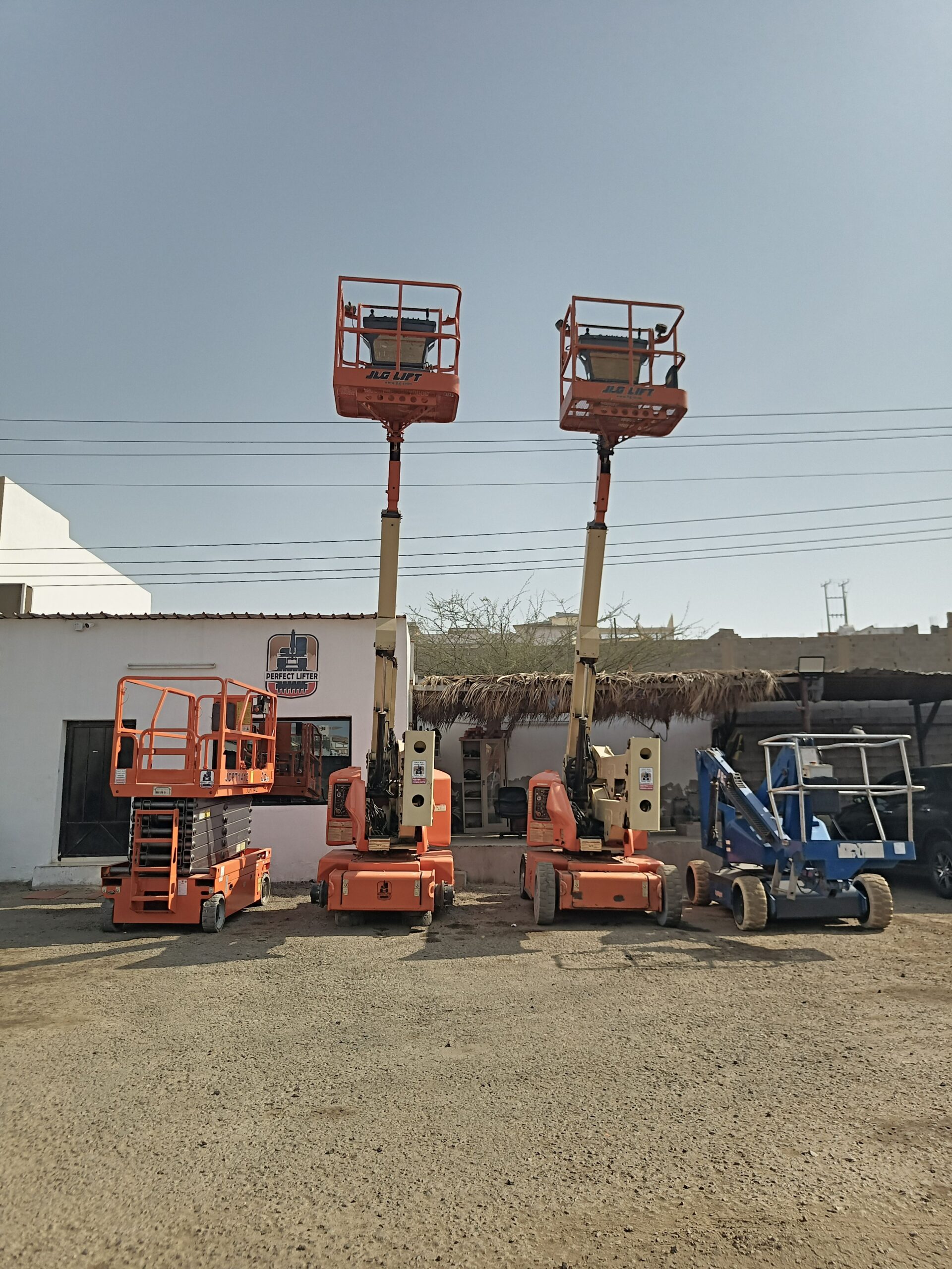 سيزر لفت للايجار اليومي والشهري ورافعات شوكيه للاي