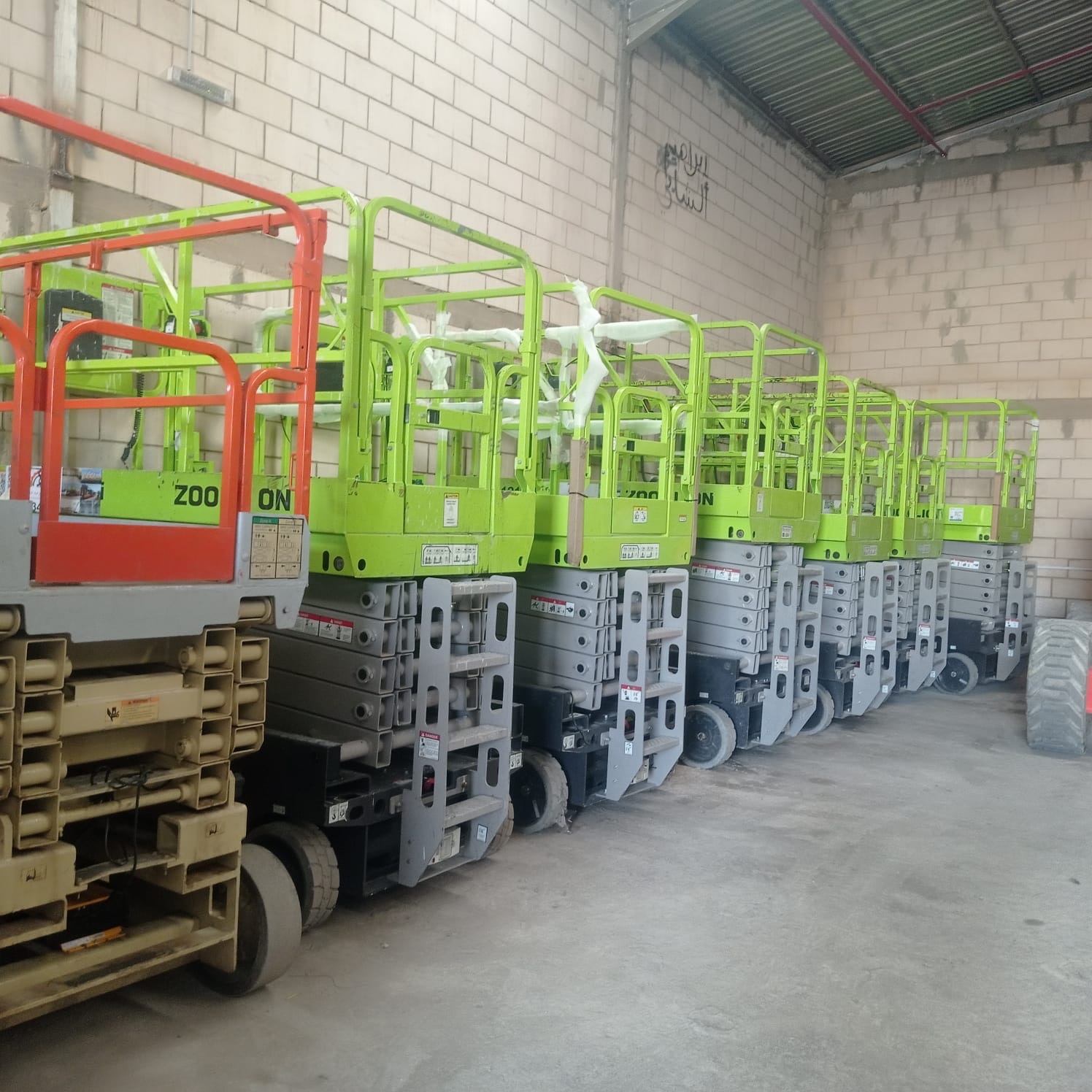 تاجير رافعات مقصيه