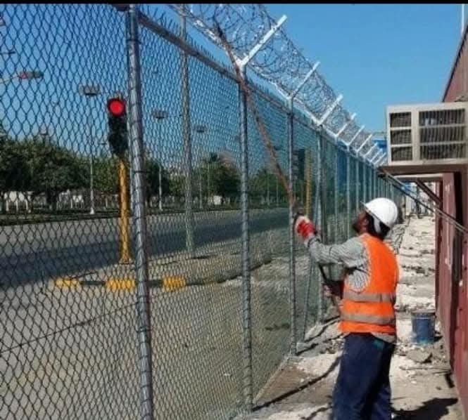 مقاول شبوك ومضلات وحجر