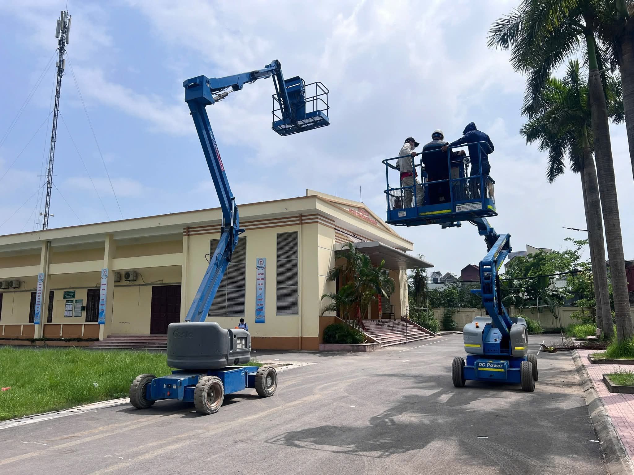 Caesarlift and Manlift for rent monthly, yearly, w