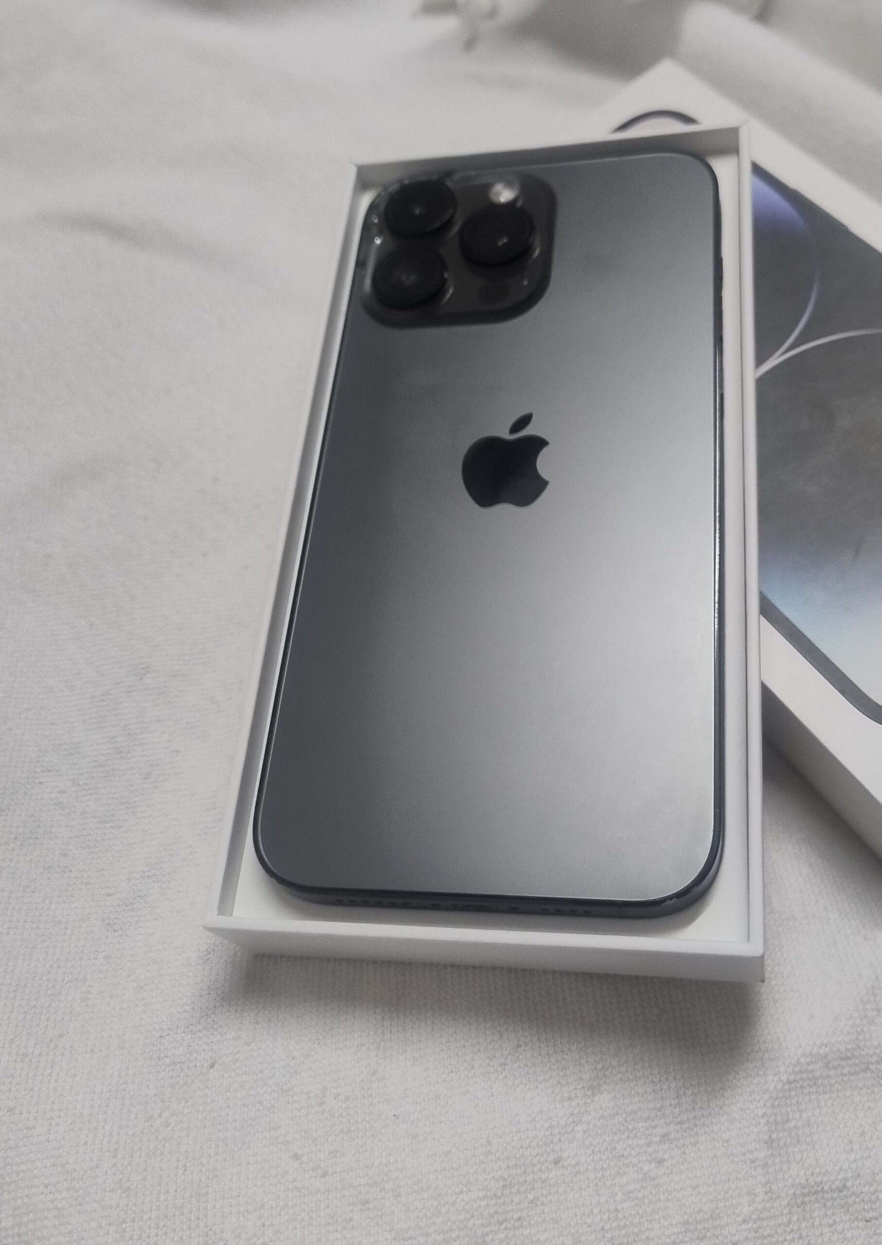 ايفون 14بروماكس