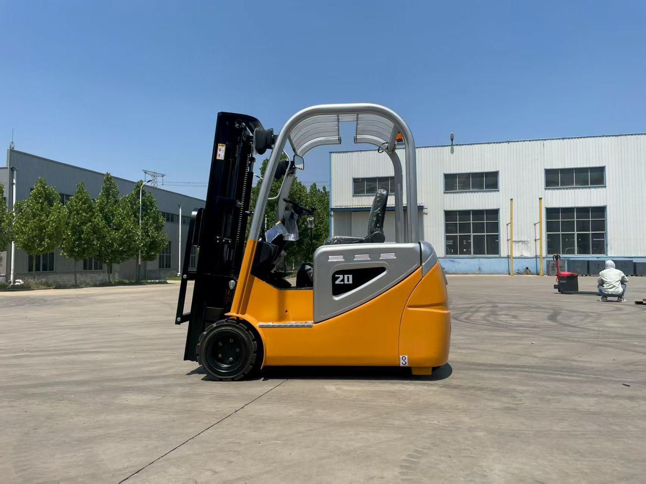 سيزر لفت ومان لفت وكرينات ورافعات شوكيه للاجار الي