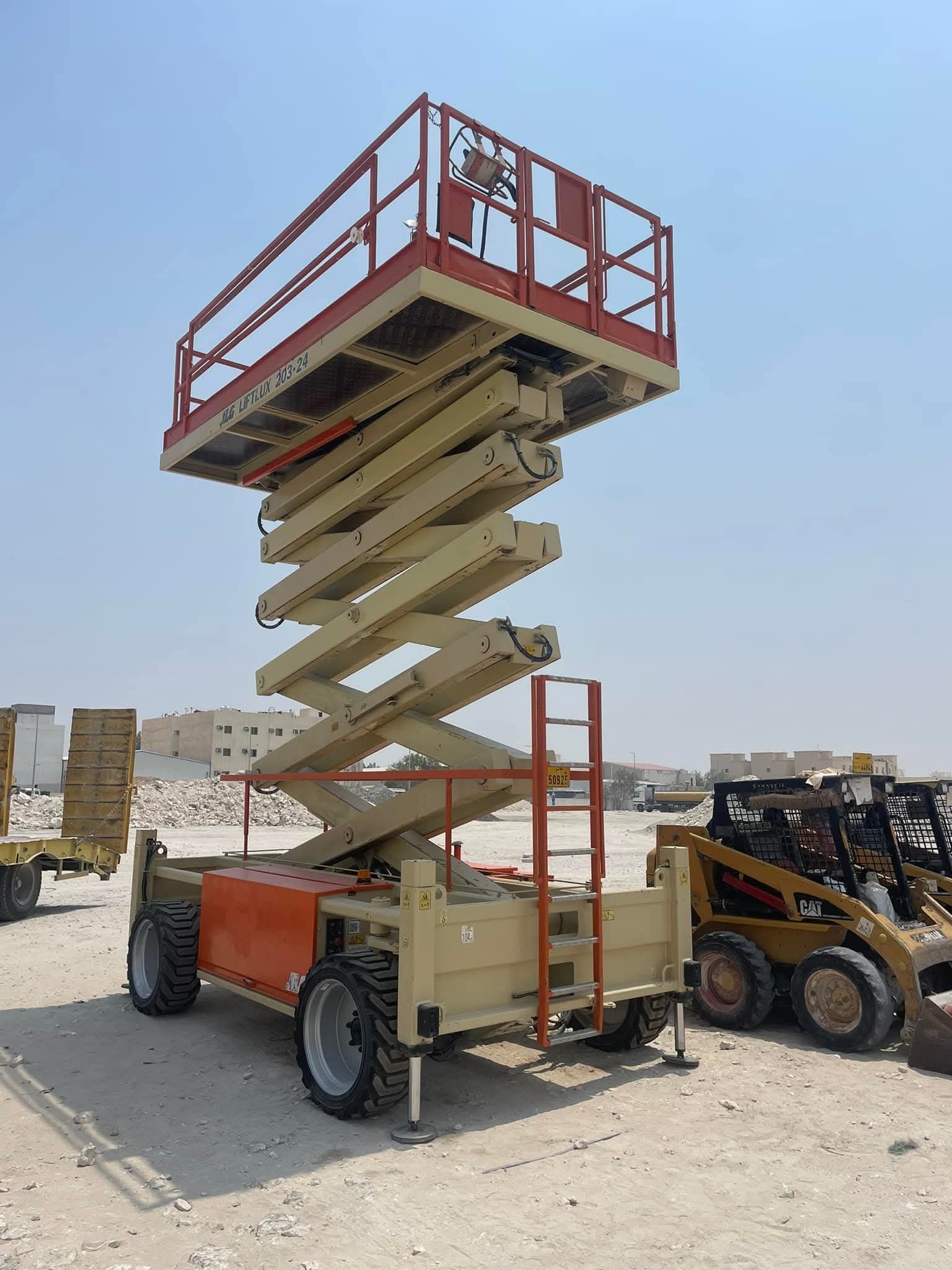 سيزرلفت ومانلفت للايجار شهري سنوي أسبوعي يومي