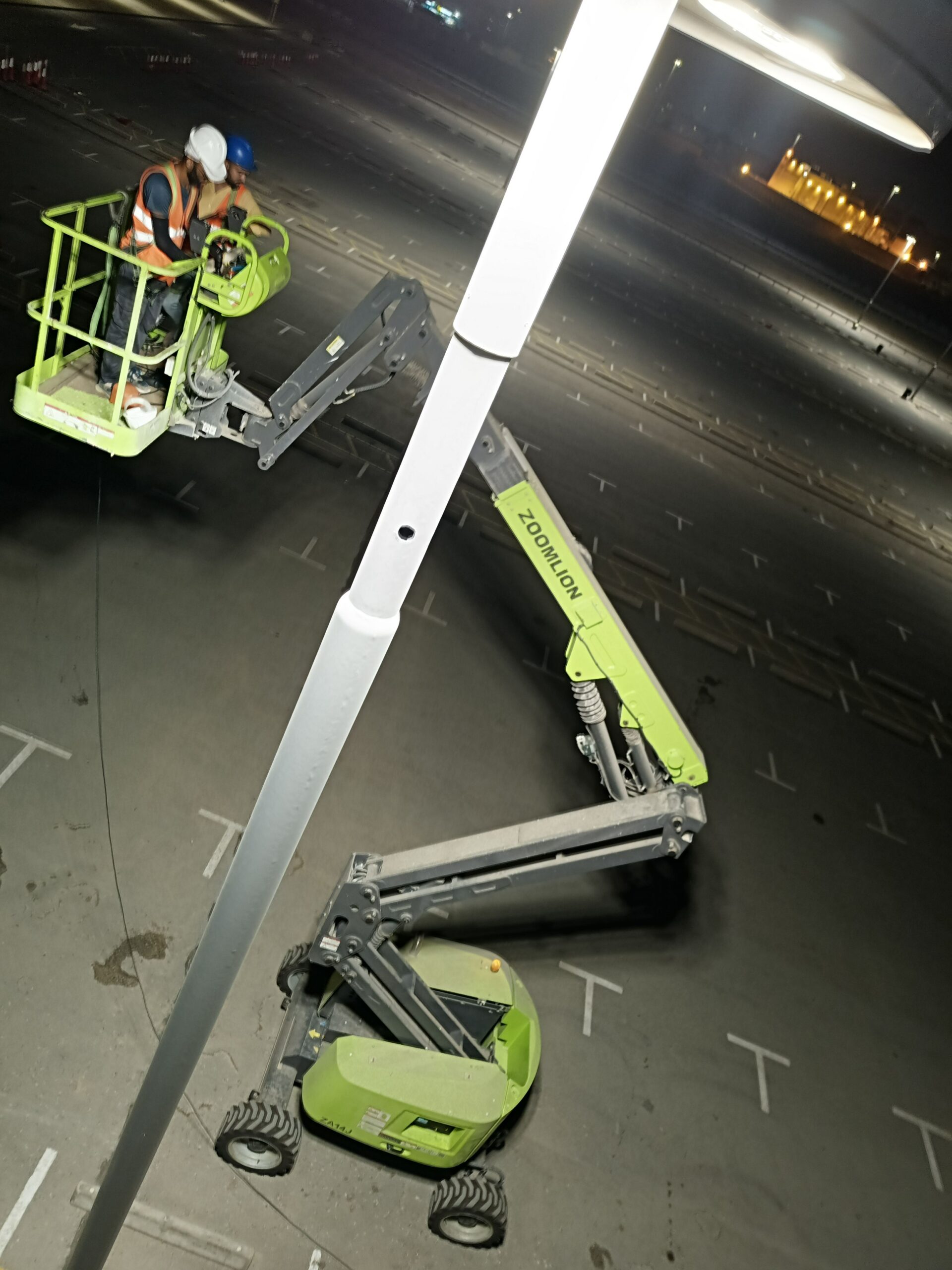 مان لفت للايجار اليومي والشهري وسيزرات لفت للايجار