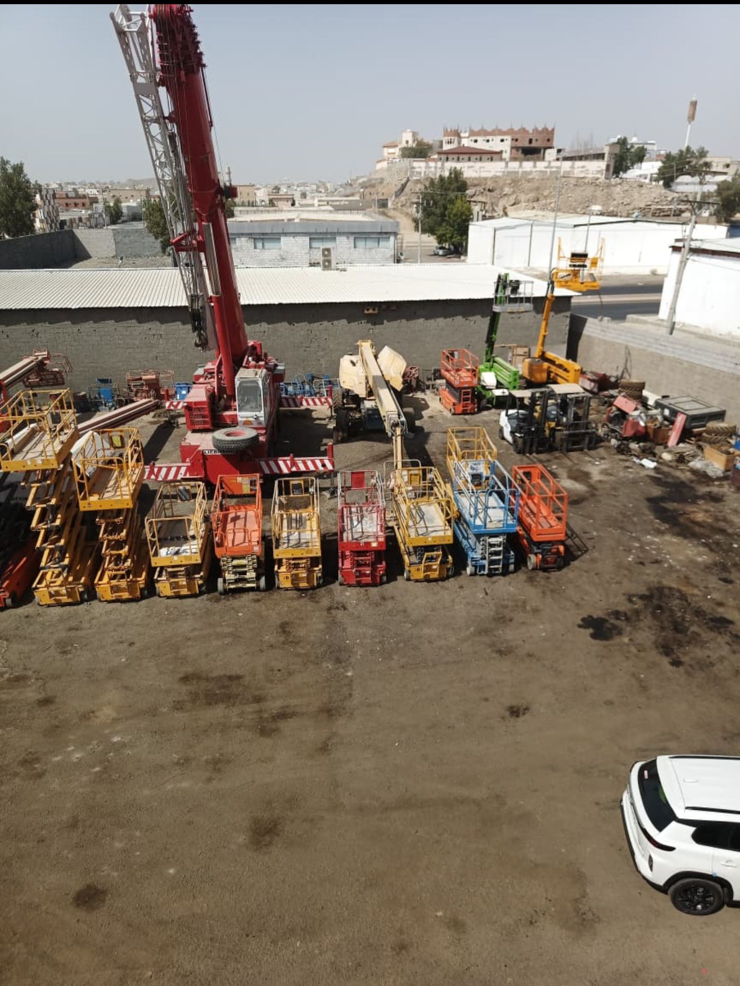 سيزرلفت ومانلفت للايجار شهري سنوي أسبوعي يومي