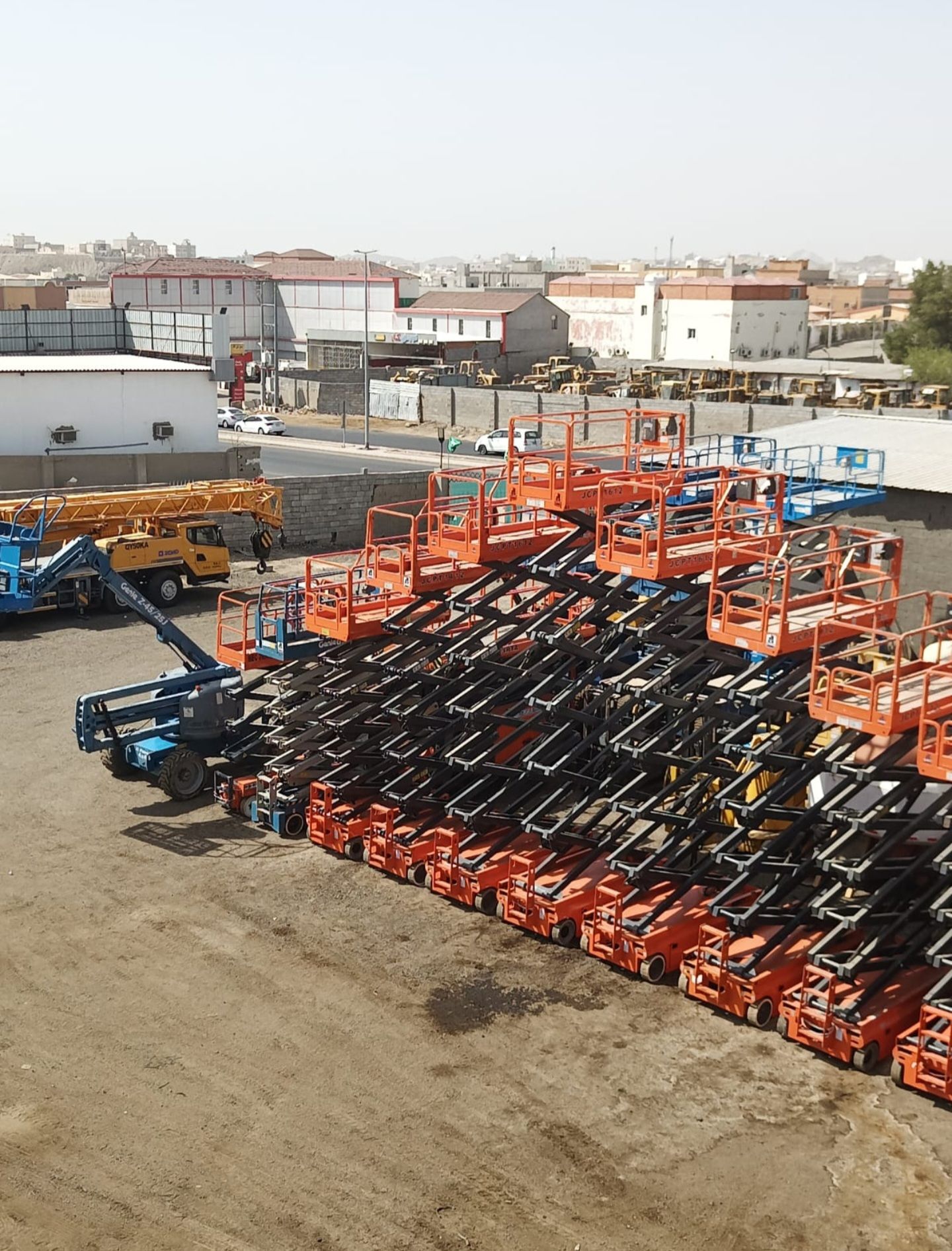 سيزرلفت ومانلفت للايجار شهري سنوي أسبوعي يومي