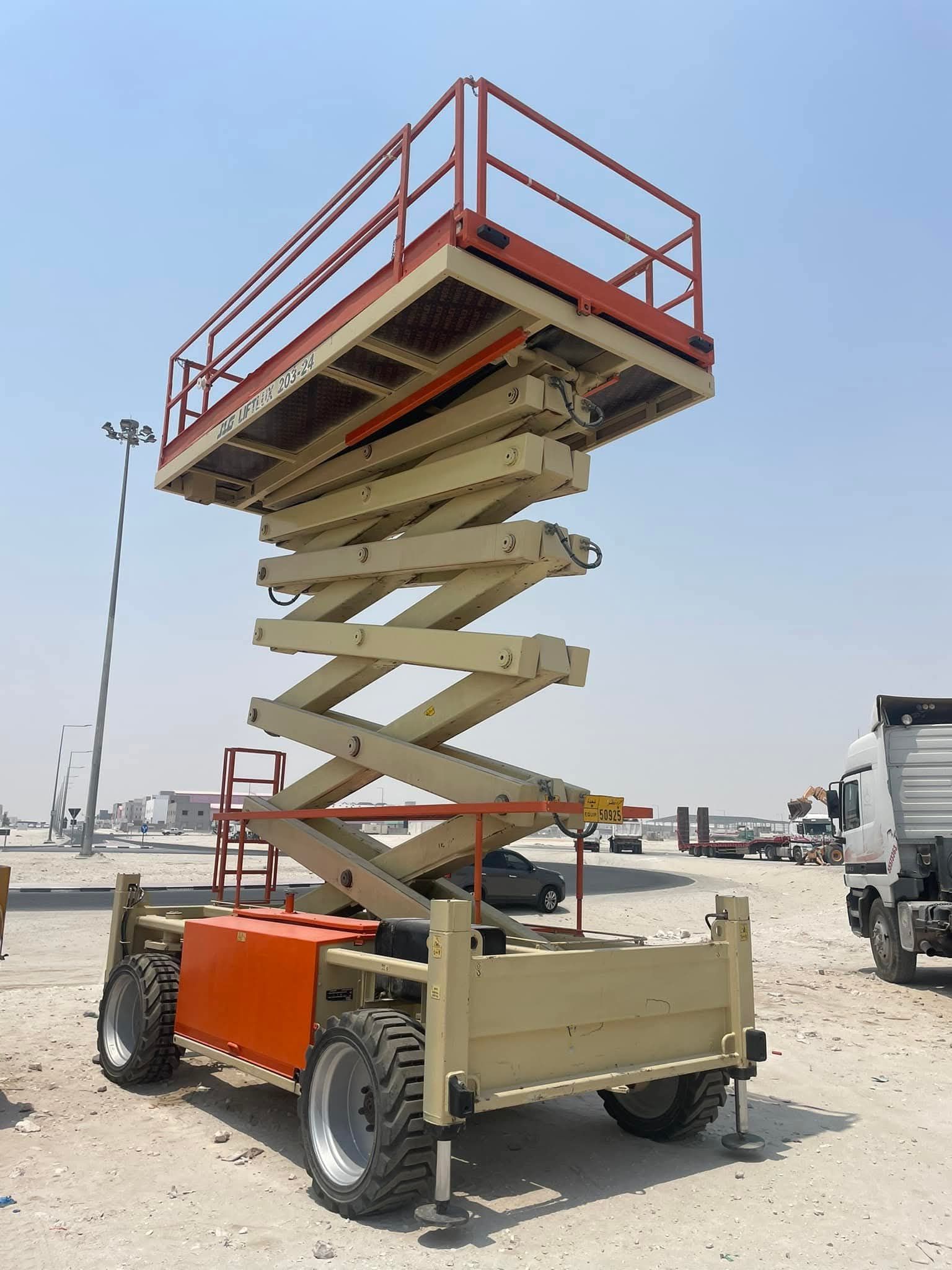 سيزرلفت ومانلفت للايجار شهري سنوي أسبوعي يومي