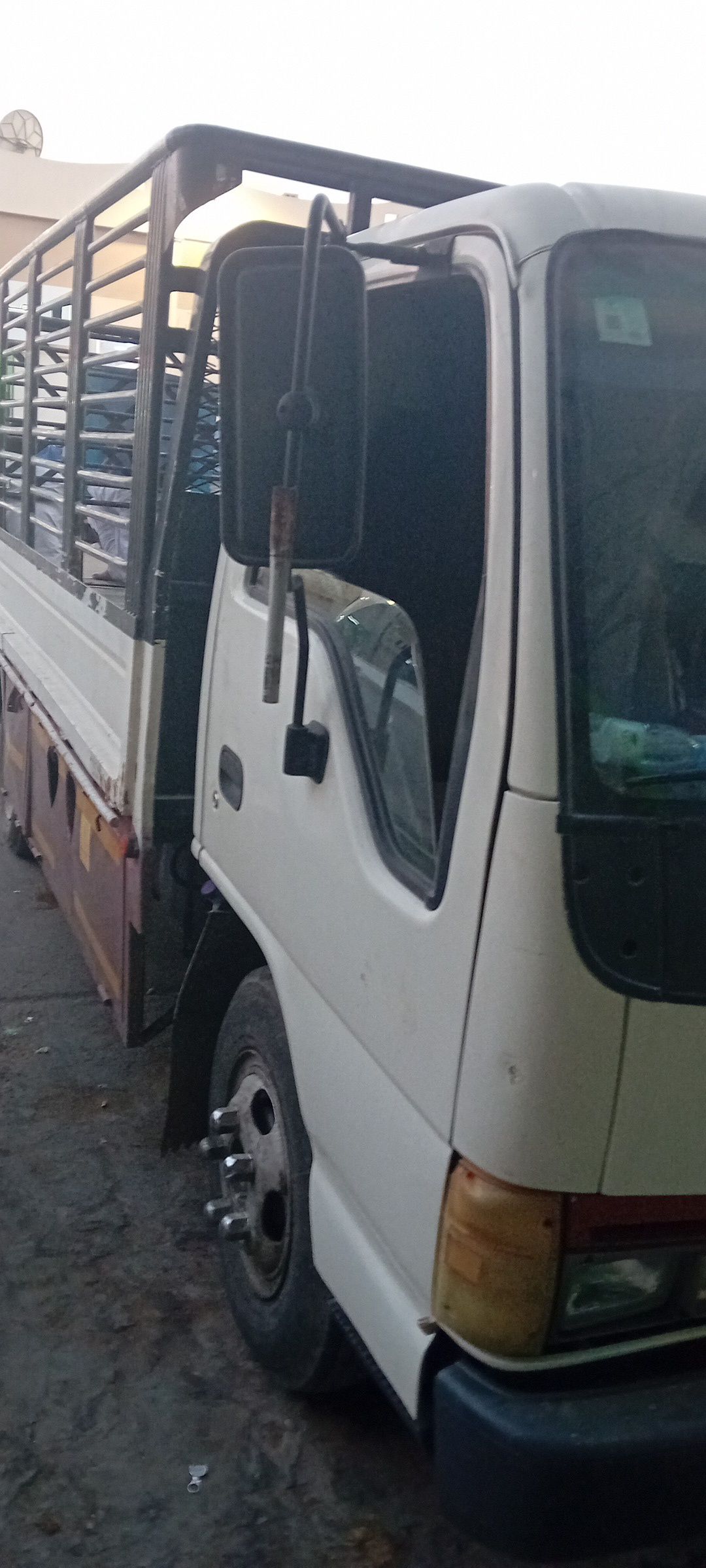 التخلص من الاثاث القديم بالرياض 0َ566892517