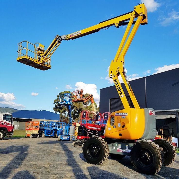 جي سي بي كرينات مان لفت زيزر لفت