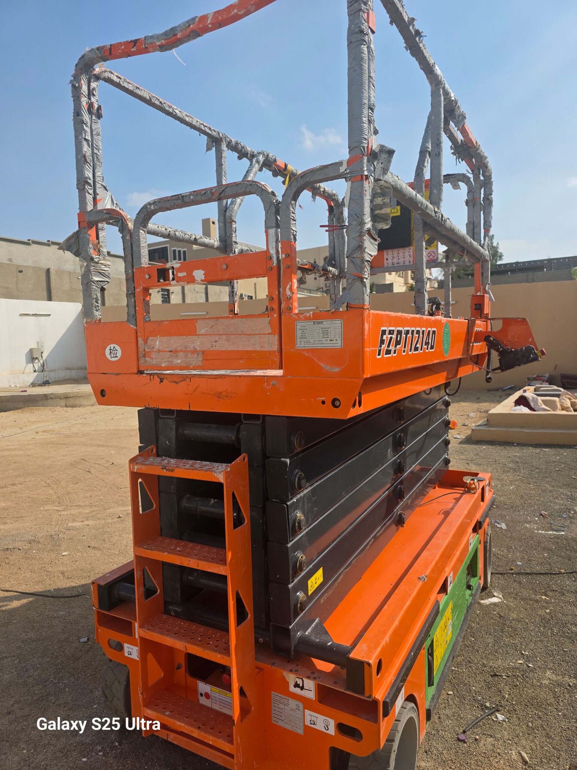 متوفر لدينا سيزر لفت بمختلف المقاسات والارتفاعات،