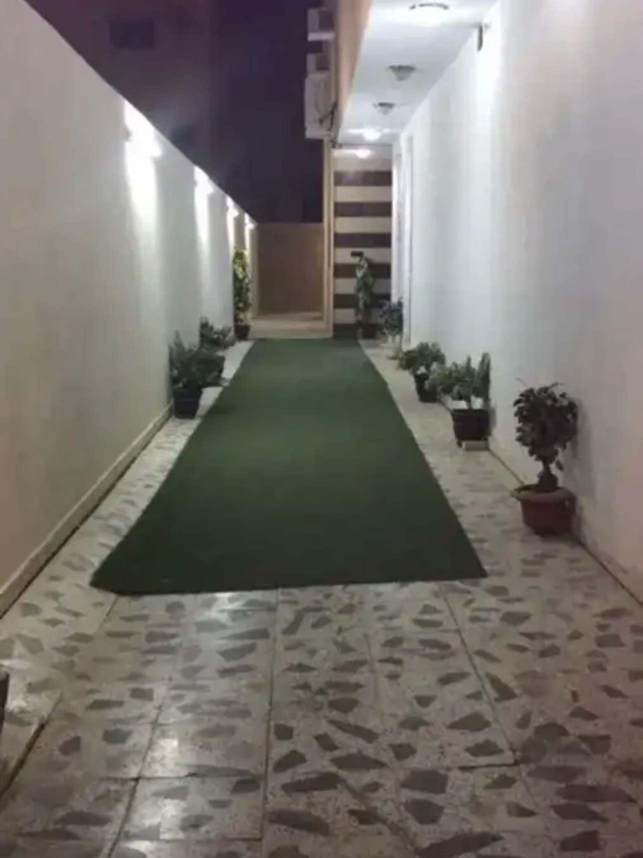 شقق عزاب مفروشه حي الندوه شرق الرياض