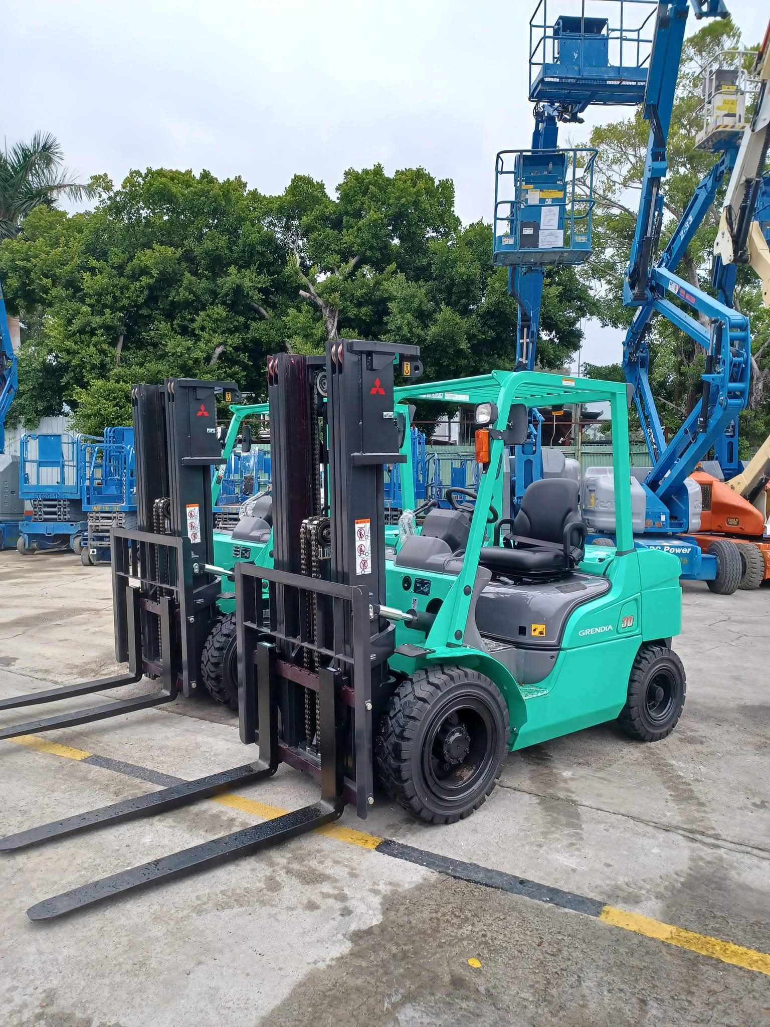 سيزر لفت للايجار مانلفتات للايجار بجميع امتارها وا