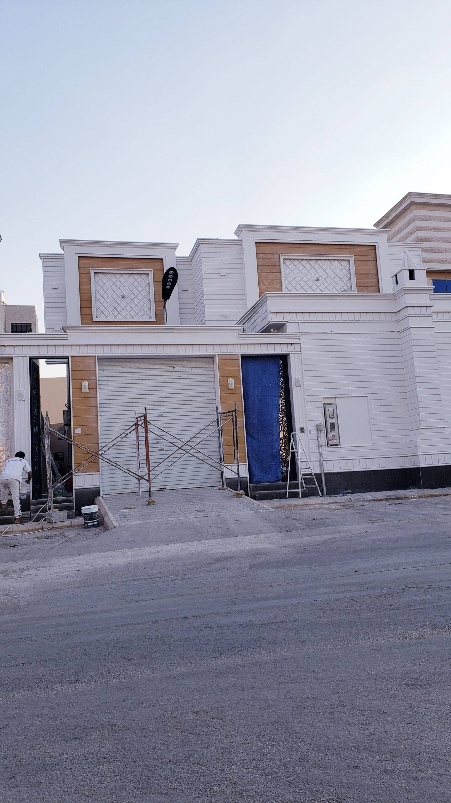 لياسه ملونه وحجر الرياض