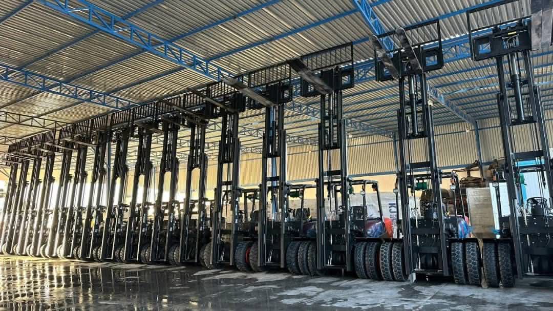 بوبكات فوركلفت طرنشر رصاصة قريدر ايجار يومي شهري م