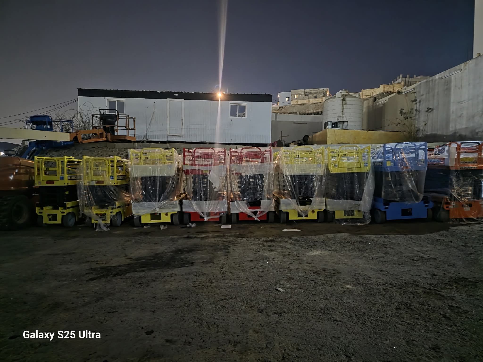 سيزرلفت ومانلفت للايجار شهري سنوي أسبوعي يومي