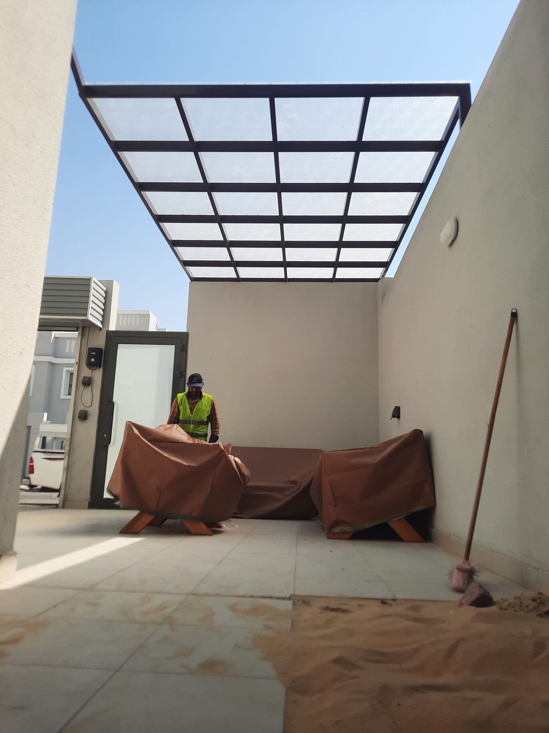 مظلات وجلسات الشرقيه