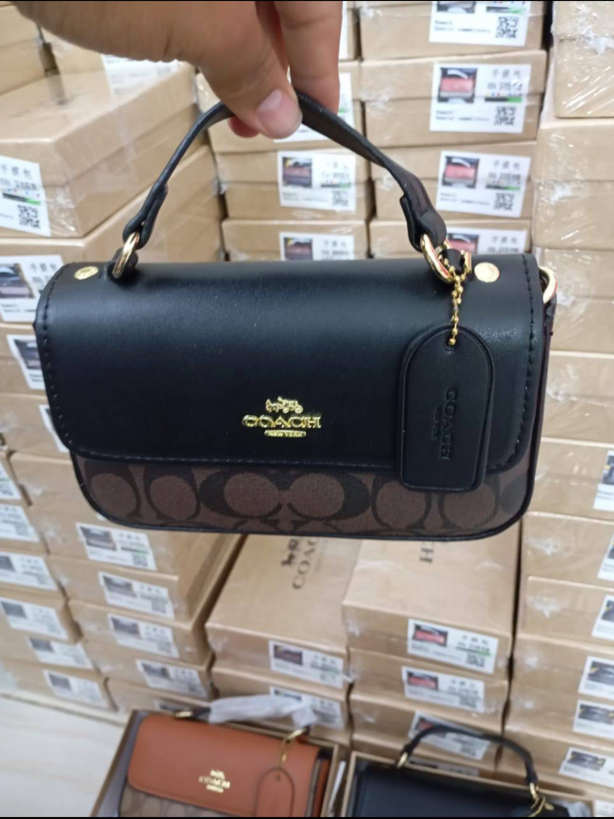 شنط لتواصل دايركت