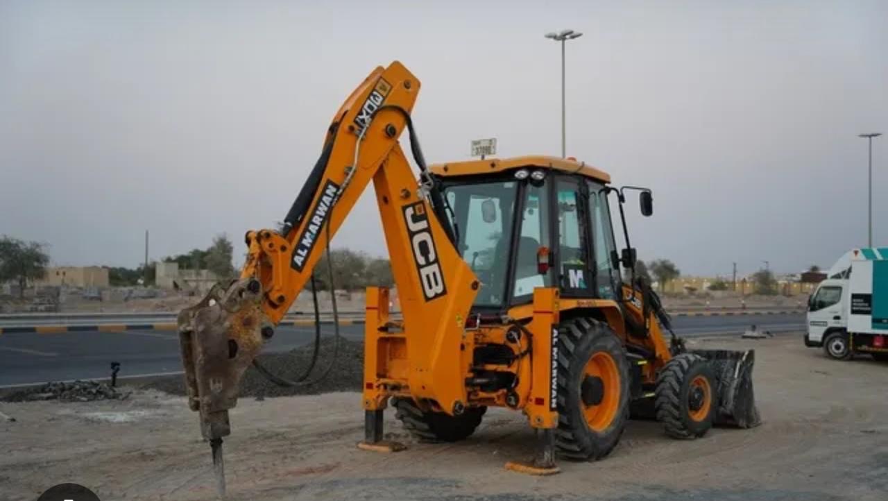 تليهندر جي سي بي فوركلفت مان لفت