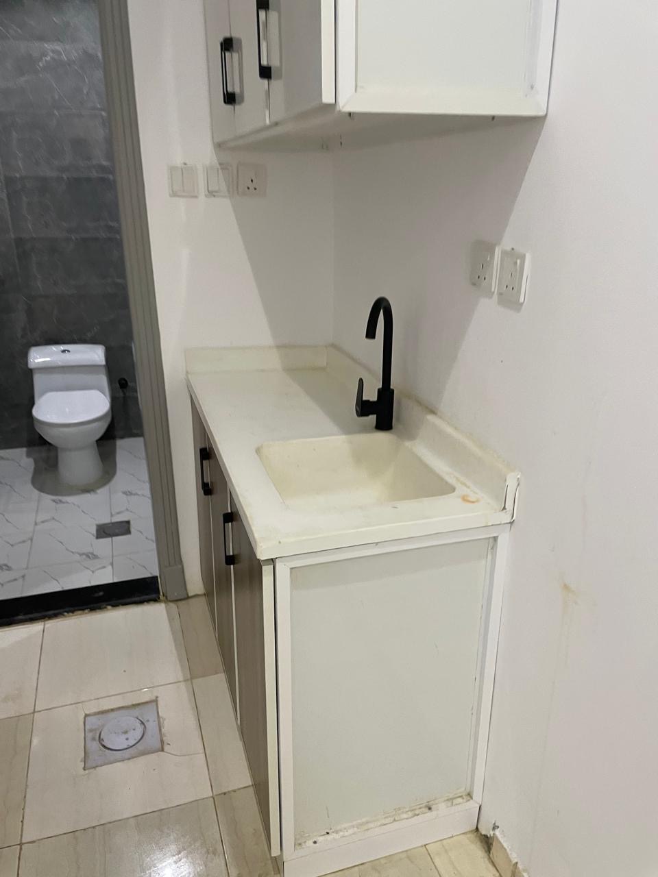 استديو بعمارة الرمال